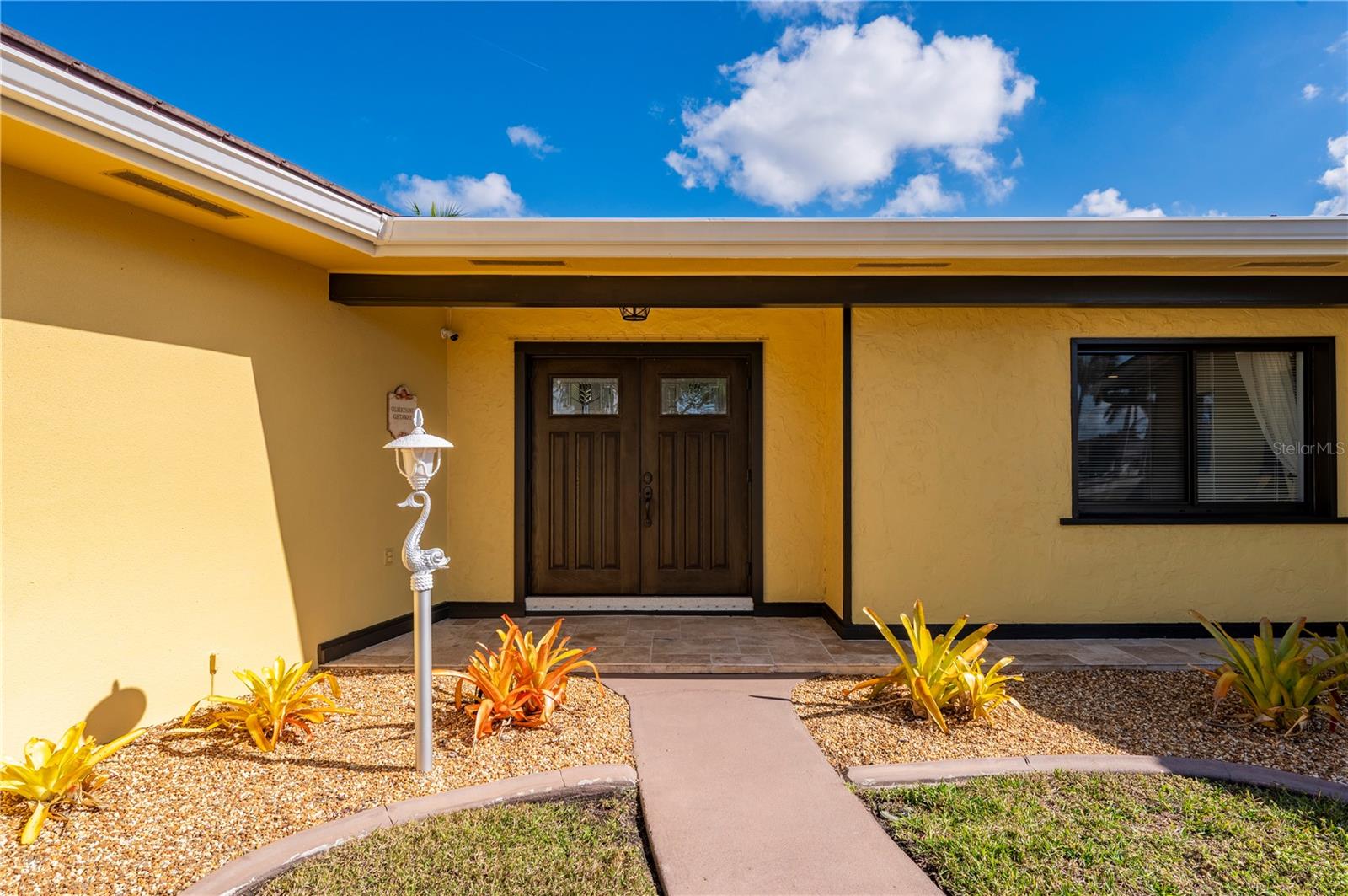 Image 8 of 90 For 200 Capri Isles Court