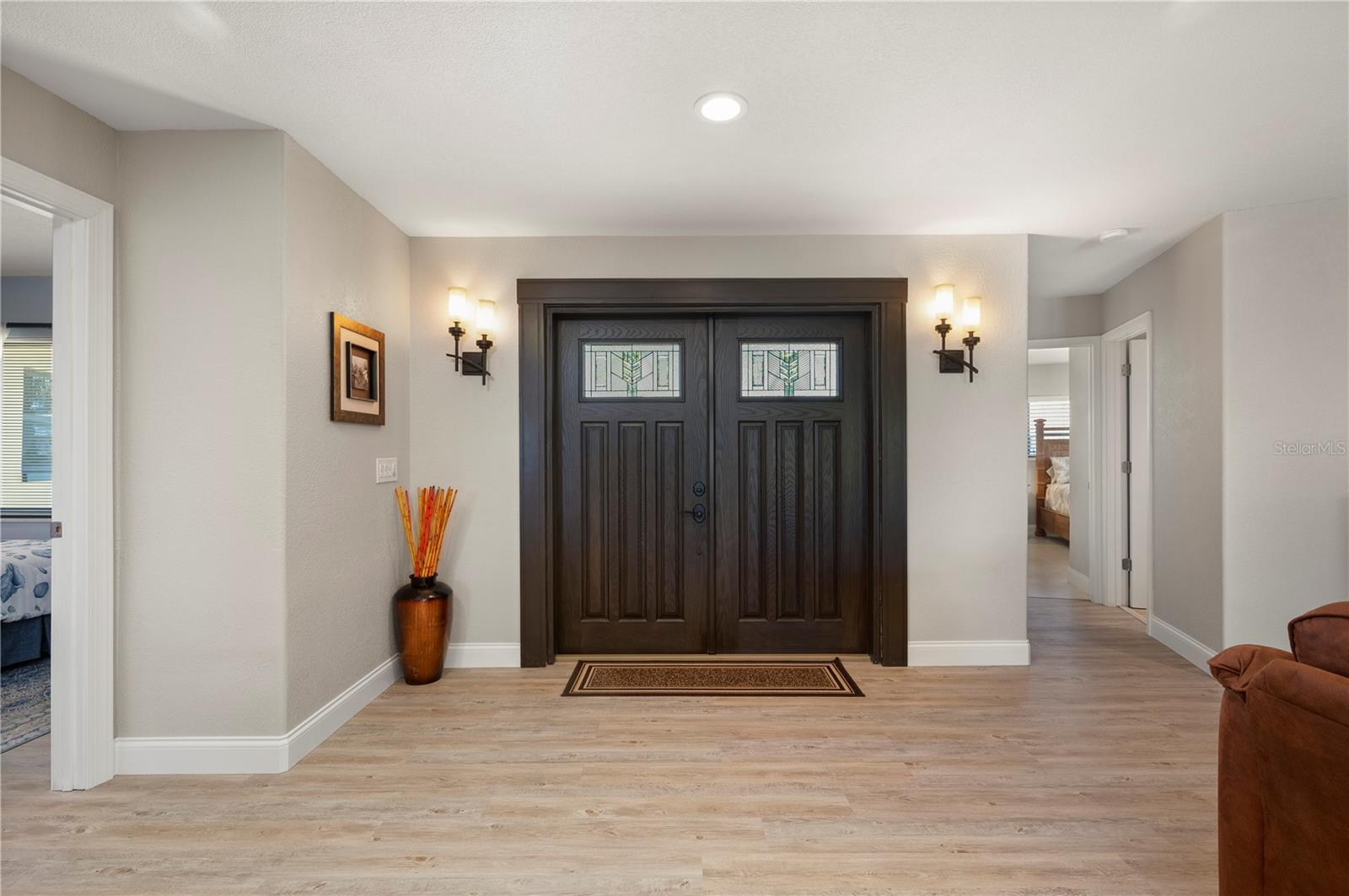 Image 9 of 90 For 200 Capri Isles Court