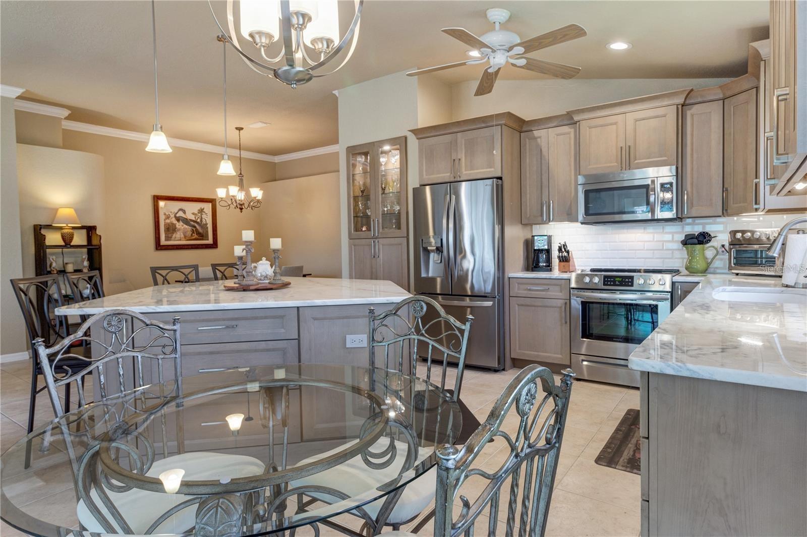 Image 13 of 50 For 1566 Scarlett Avenue