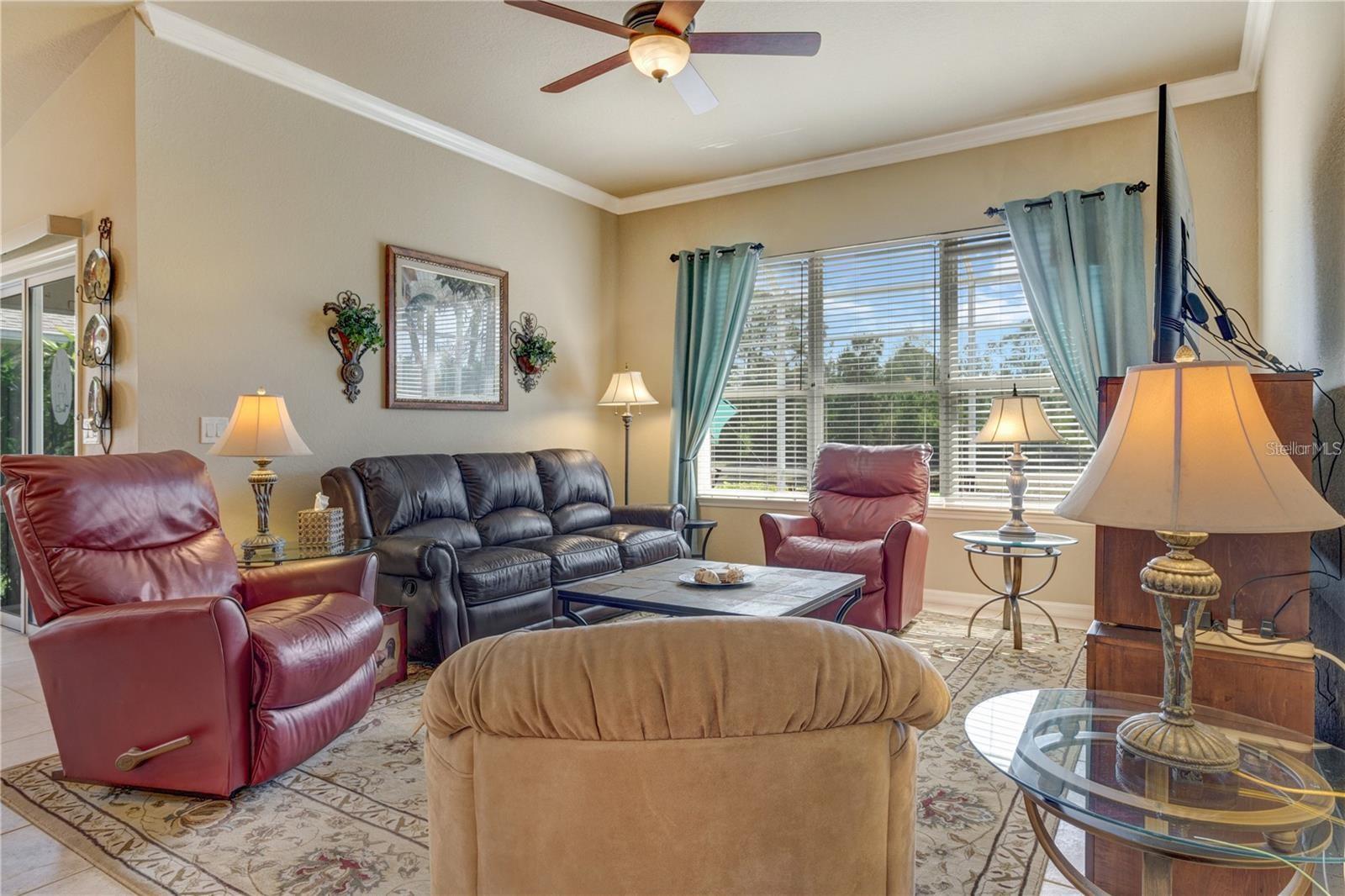 Image 21 of 50 For 1566 Scarlett Avenue