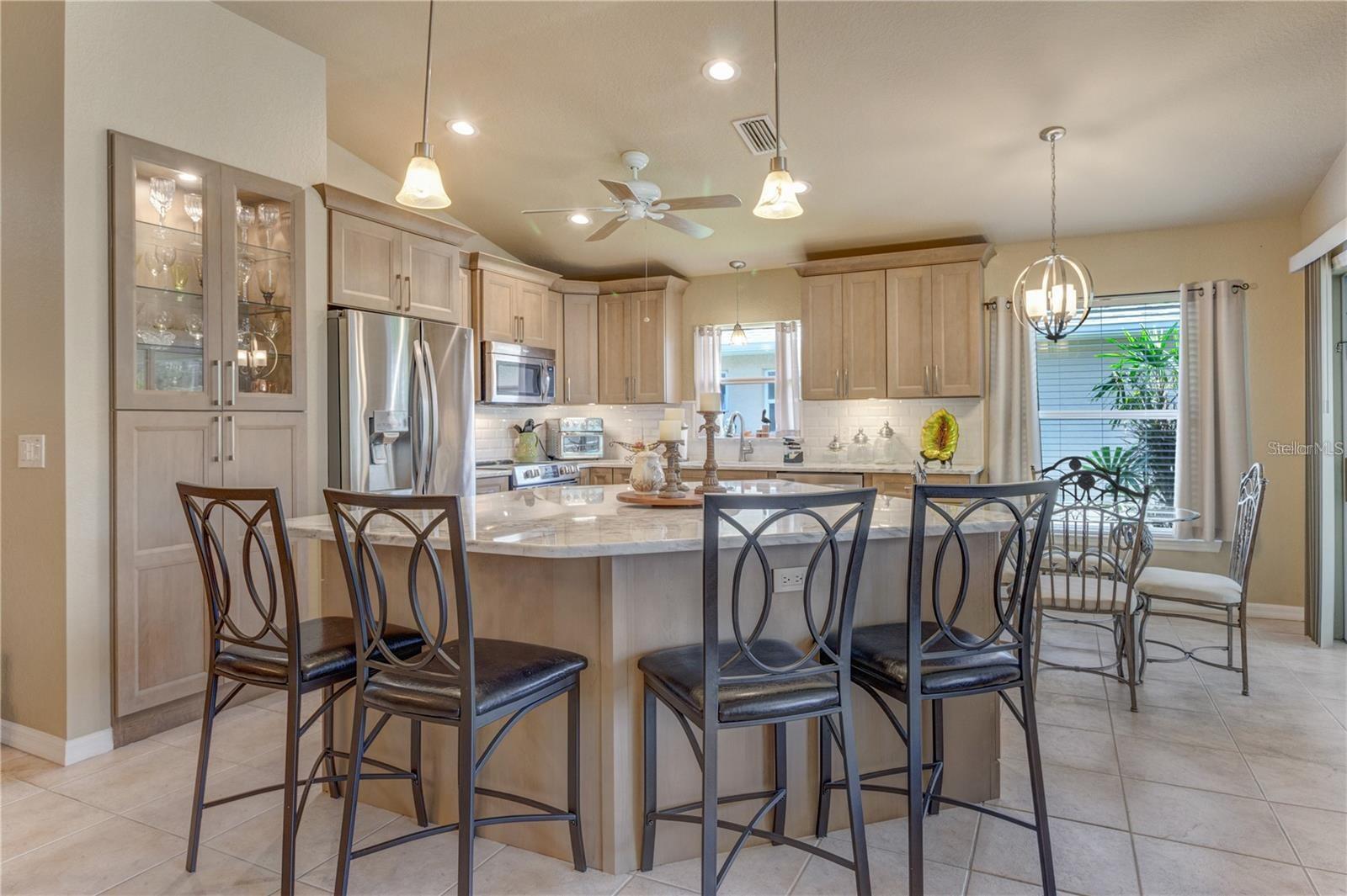 Image 9 of 50 For 1566 Scarlett Avenue