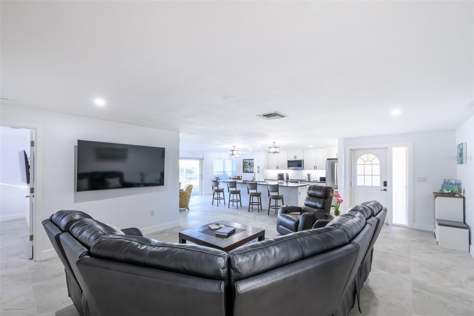 Image 10 of 60 For 149 Crescent Drive