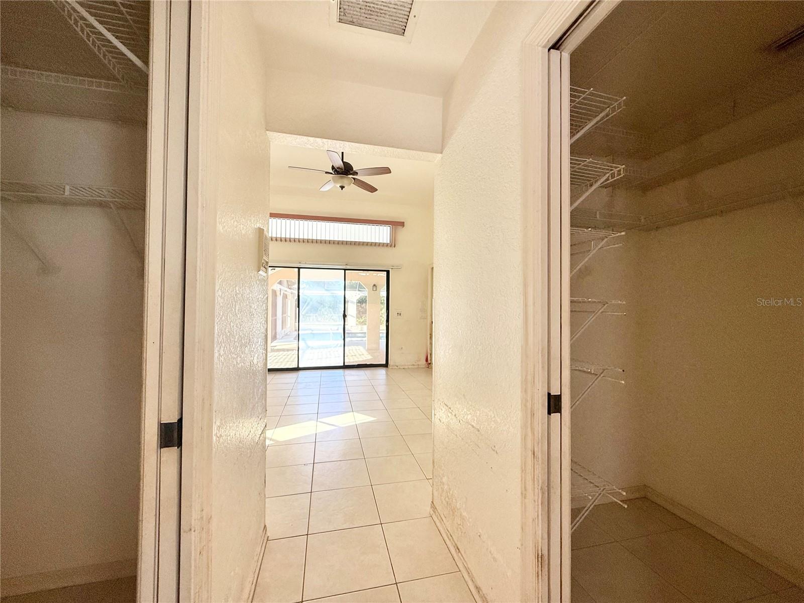 Image 17 of 40 For 425 Adalia Terrace