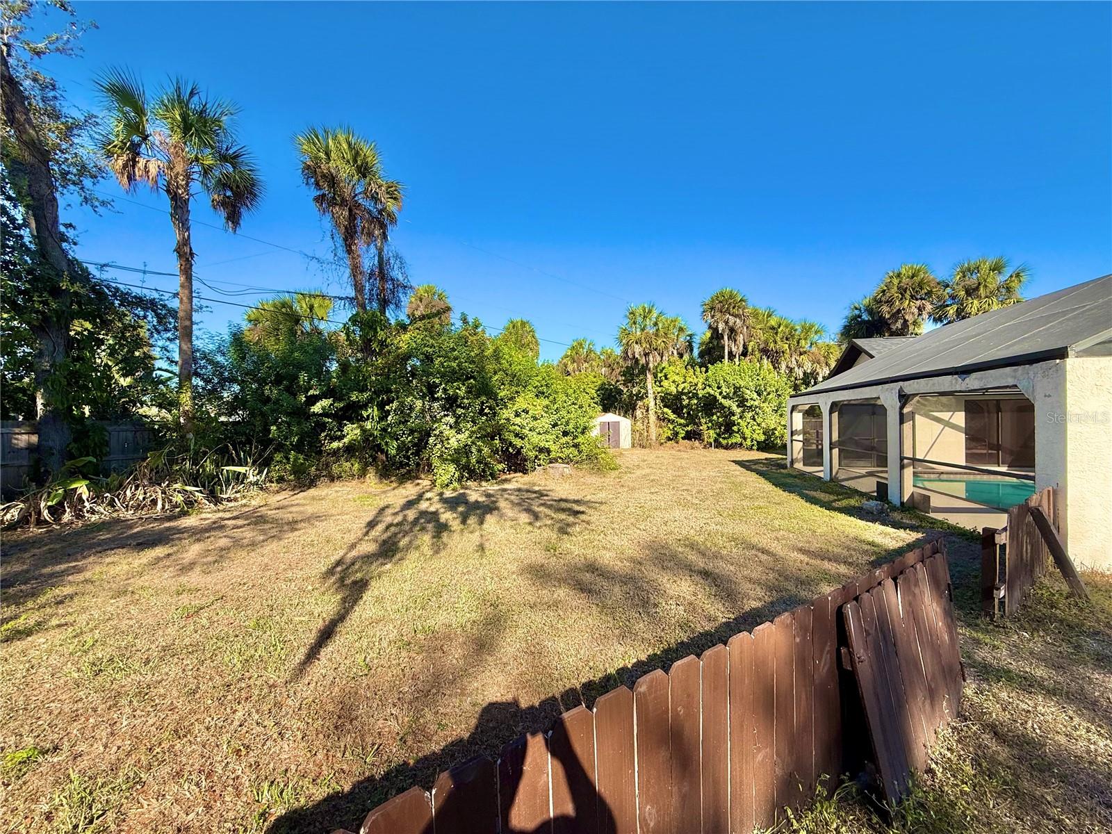 Image 31 of 40 For 425 Adalia Terrace