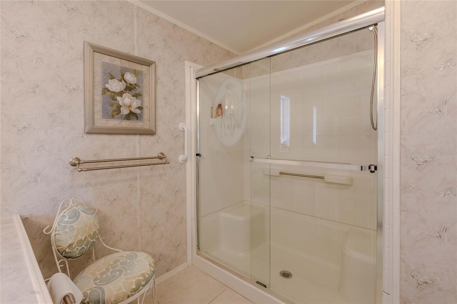 Image 19 of 76 For 2100 Kings Highway 246