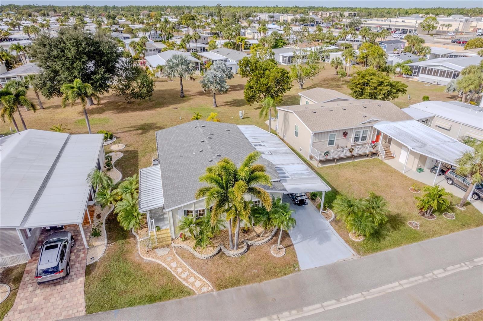 Image 24 of 76 For 2100 Kings Highway 246