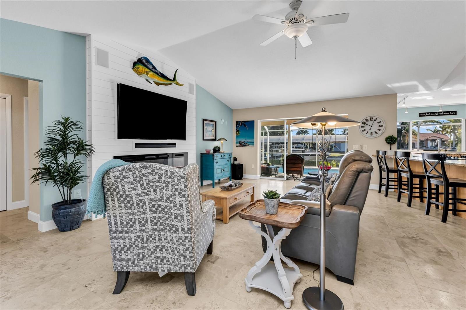 Image 44 of 100 For 3354 Dover Drive