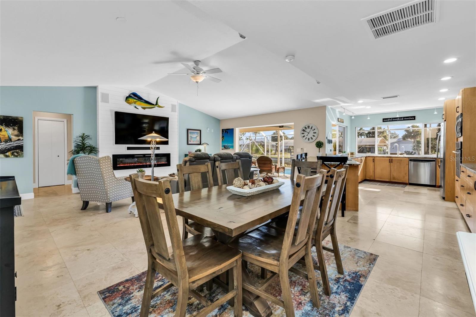 Image 50 of 100 For 3354 Dover Drive