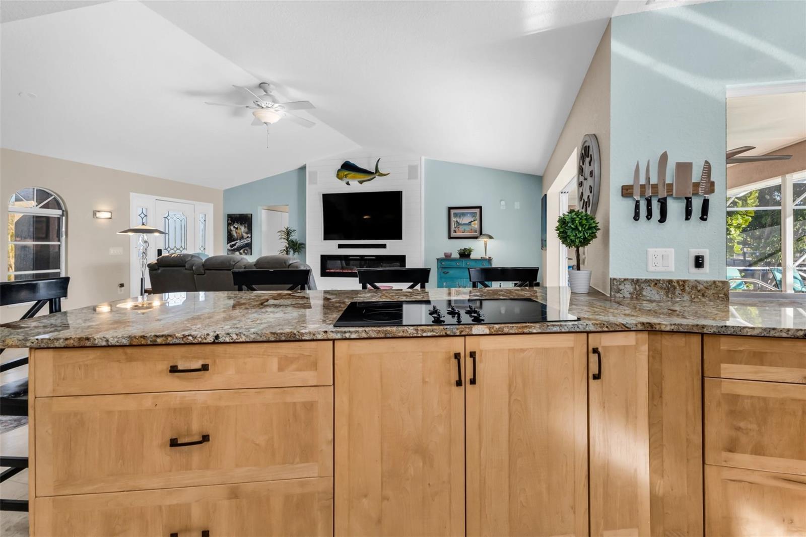 Image 55 of 100 For 3354 Dover Drive