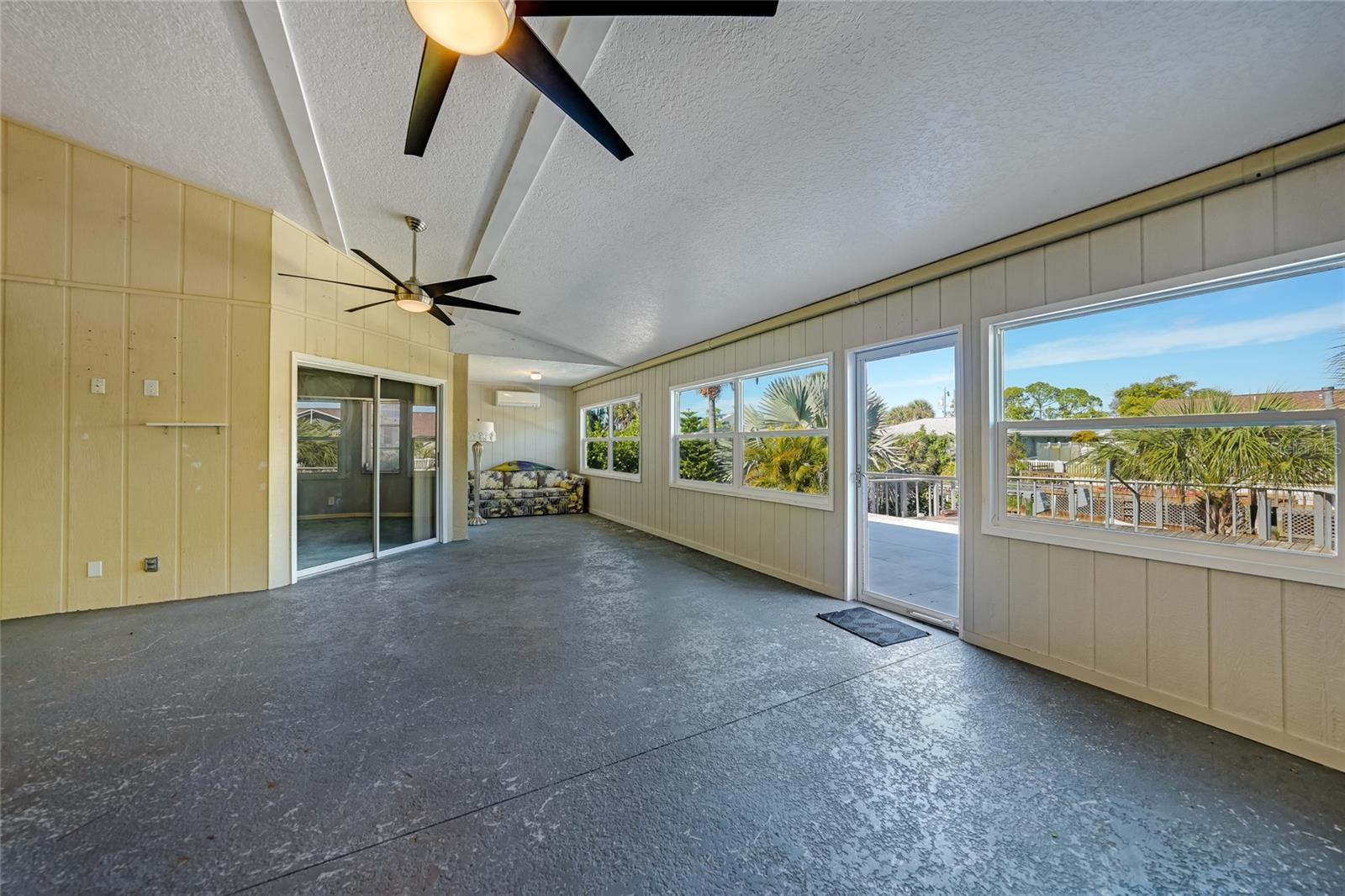 Image 14 of 34 For 2136 Pennsylvania Avenue