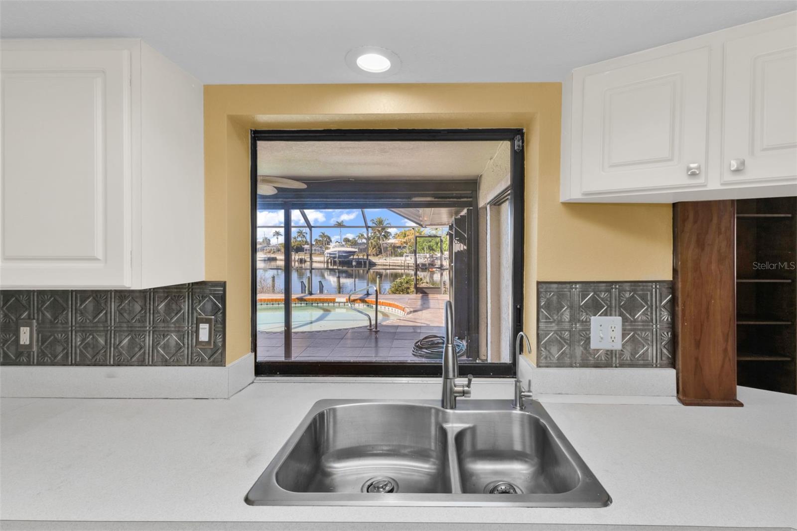 Image 14 of 57 For 271 Bal Harbor Boulevard