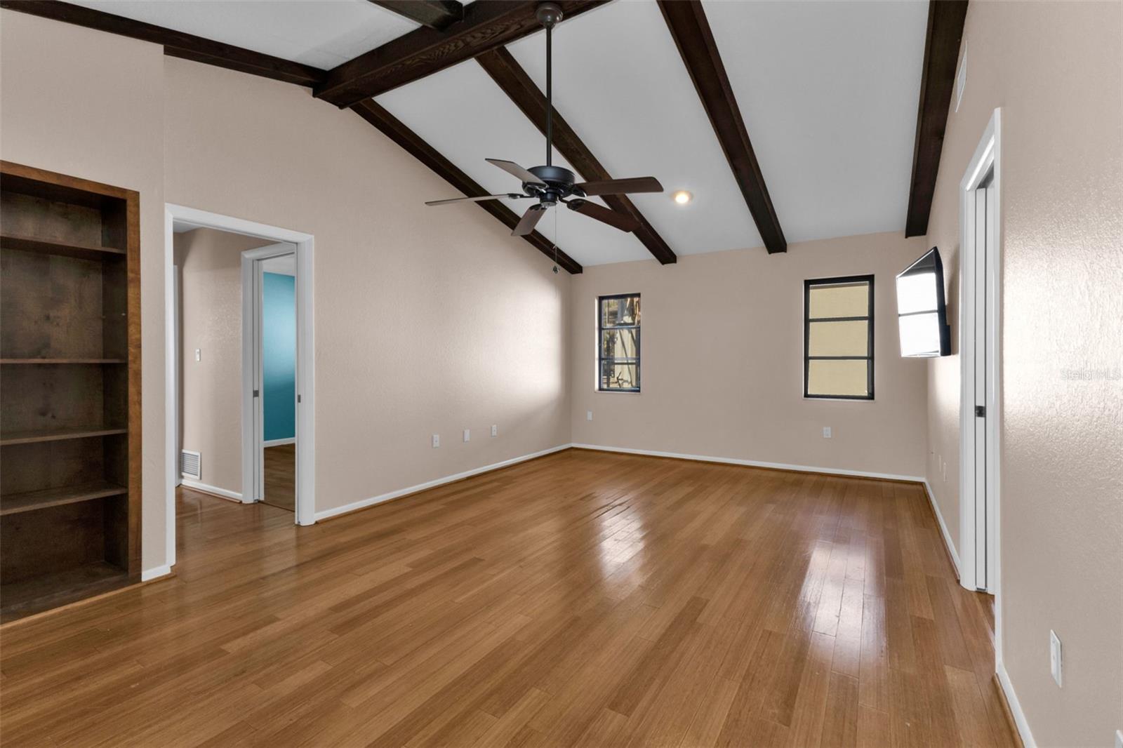 Image 18 of 57 For 271 Bal Harbor Boulevard