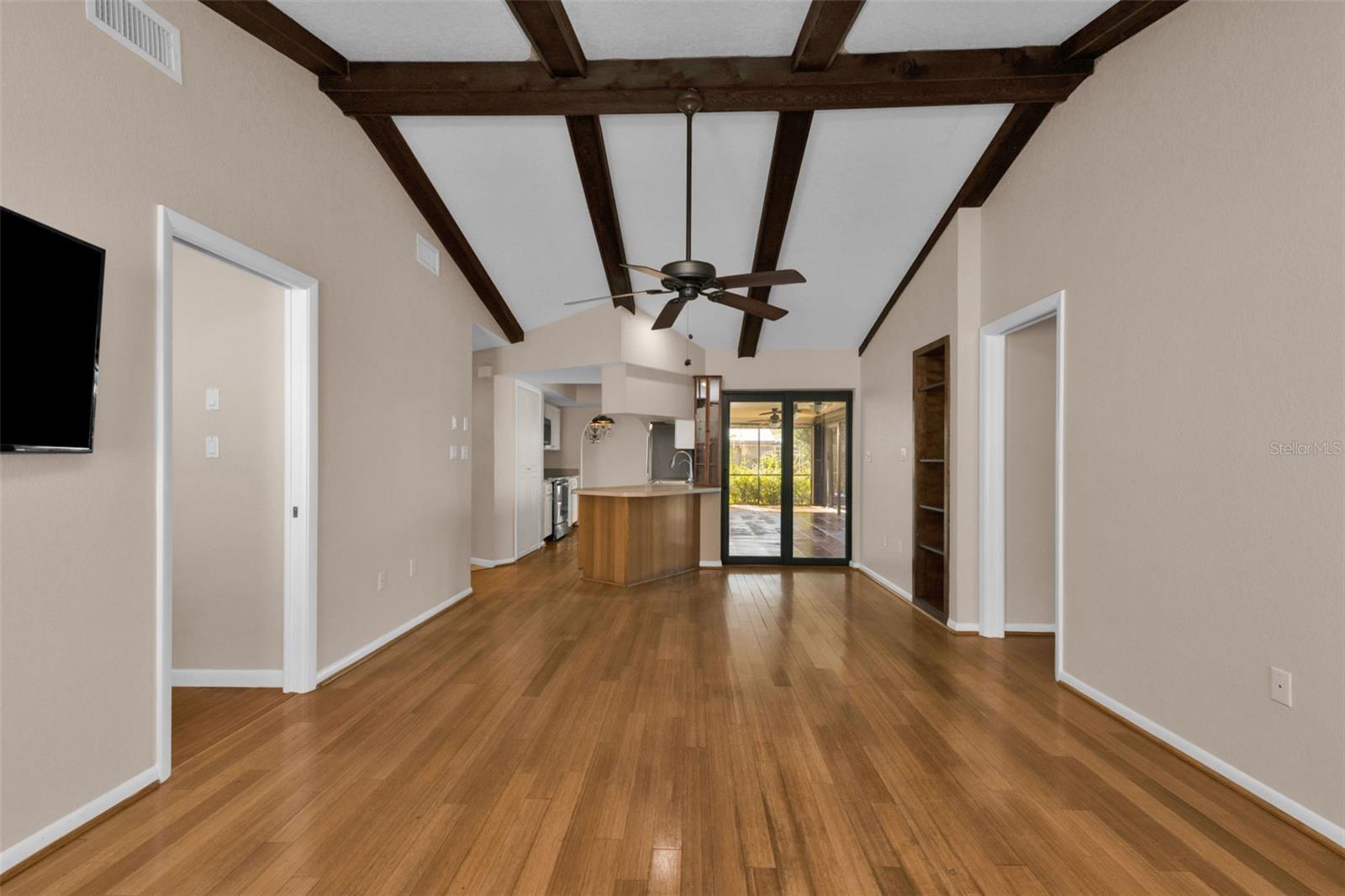 Image 20 of 57 For 271 Bal Harbor Boulevard