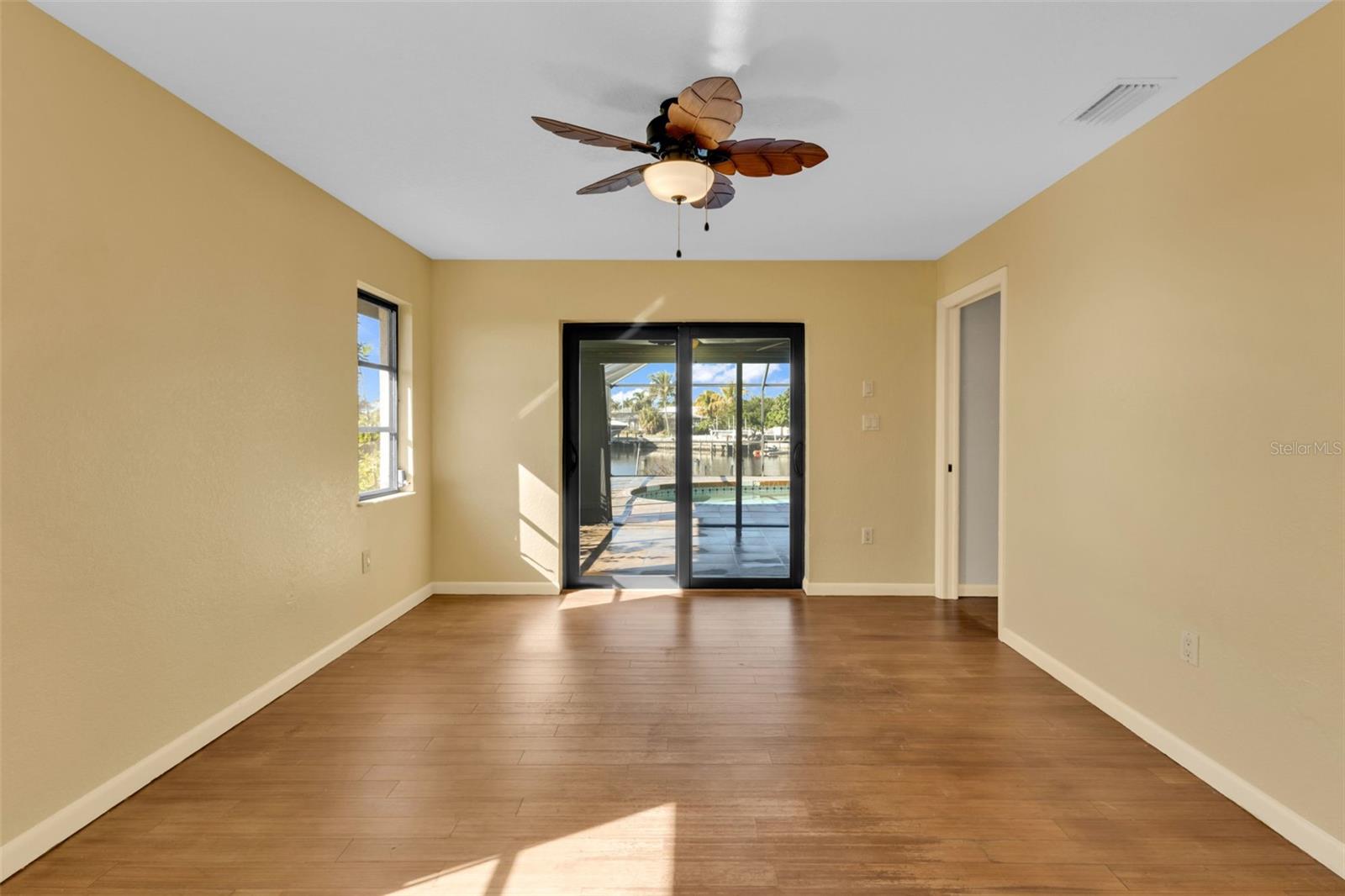 Image 22 of 57 For 271 Bal Harbor Boulevard