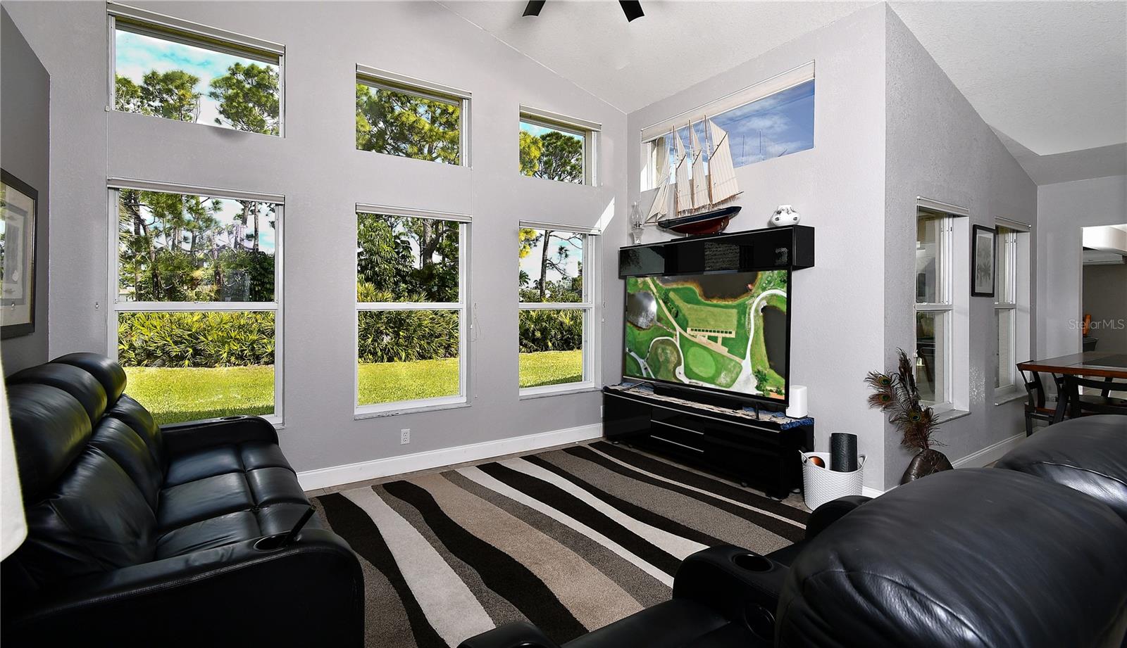 Image 23 of 42 For 5010 Sable Key Circle