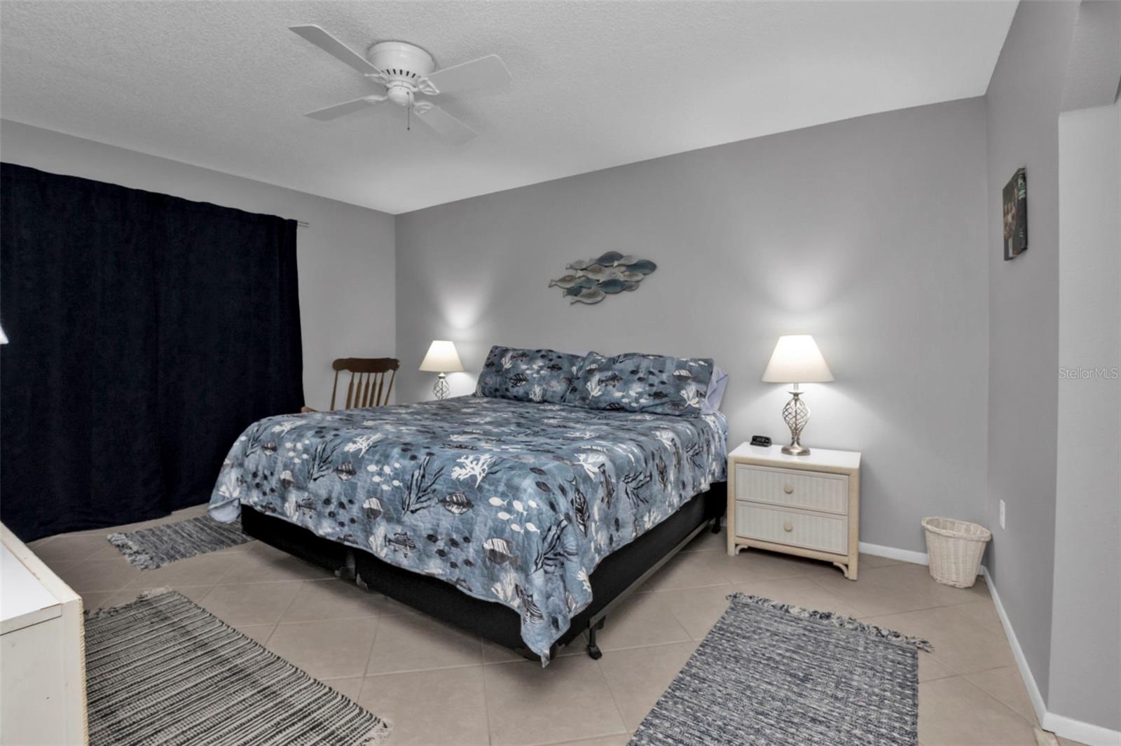 Image 15 of 38 For 25068 Harborview Road 2a