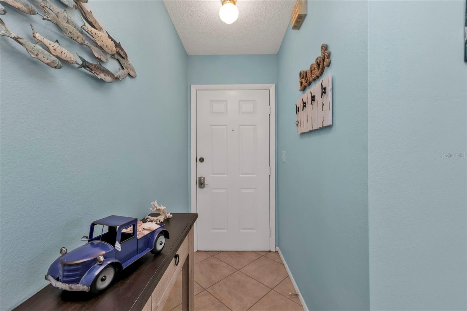 Image 4 of 38 For 25068 Harborview Road 2a