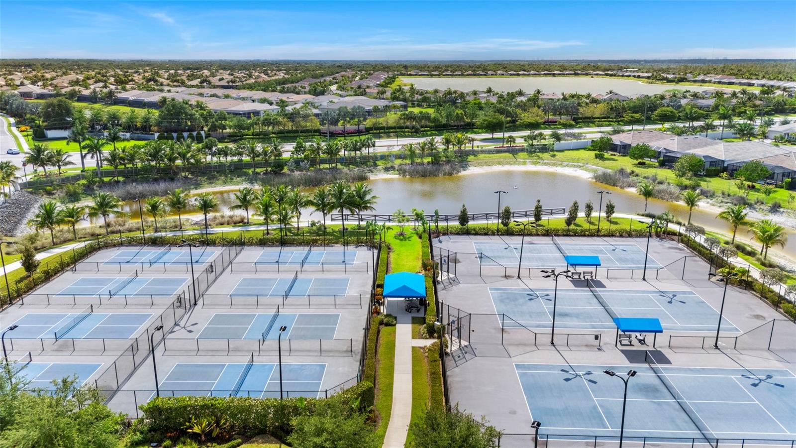 Image 42 of 50 For 28140 Captiva Shell Loop