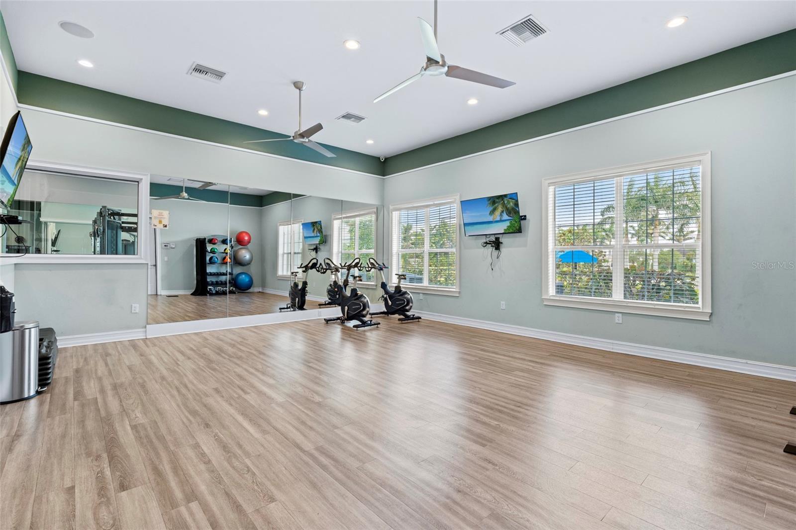 Image 45 of 50 For 28140 Captiva Shell Loop