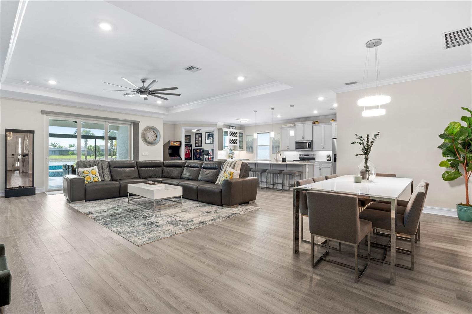 Image 5 of 50 For 28140 Captiva Shell Loop