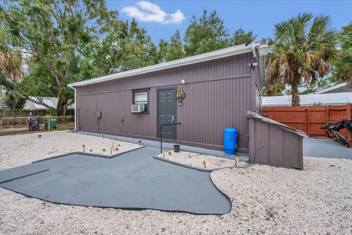 Listing photo id 18 for 3006 13th Street