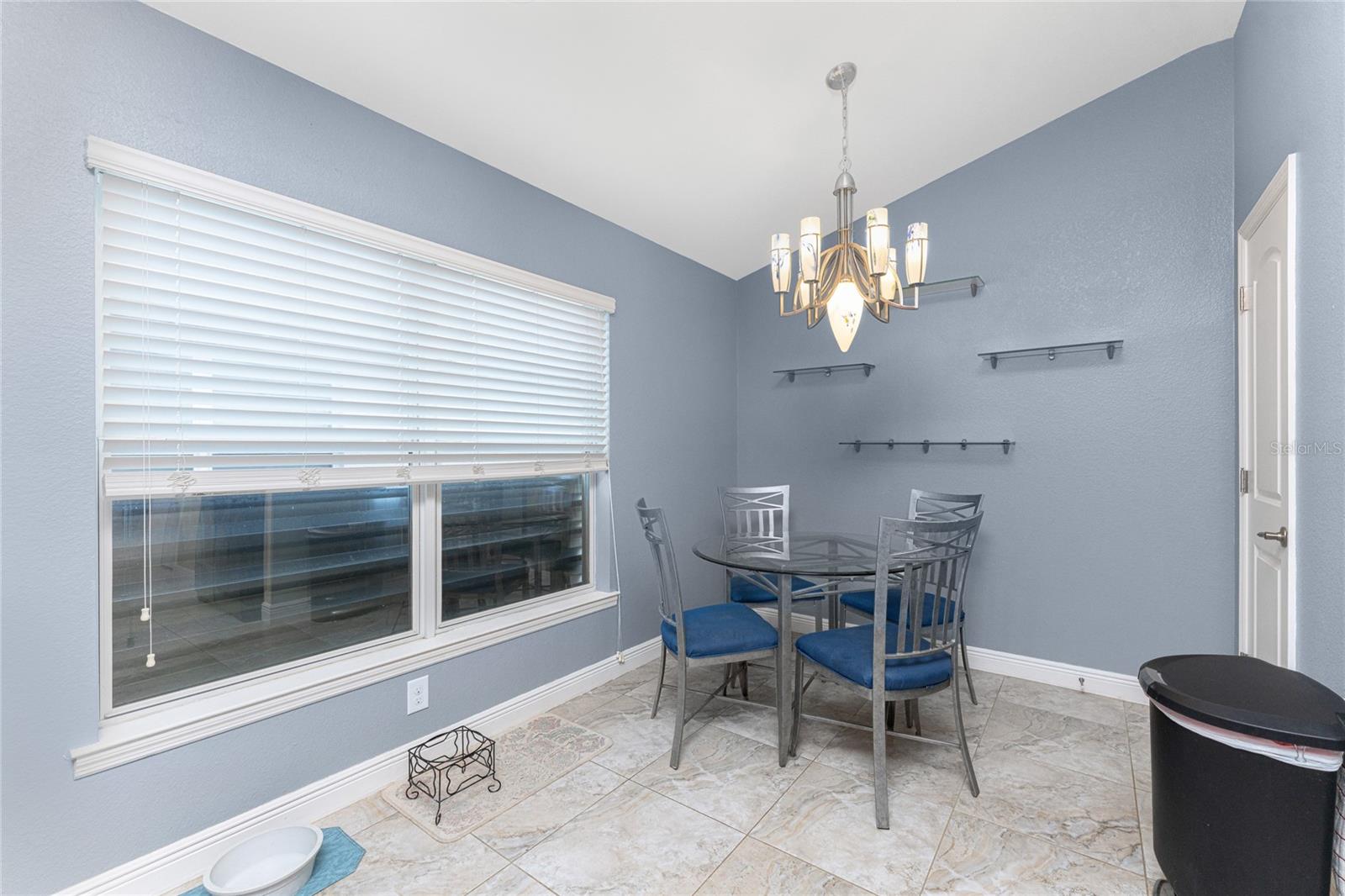 Image 15 of 64 For 27002 Clear Creek Way