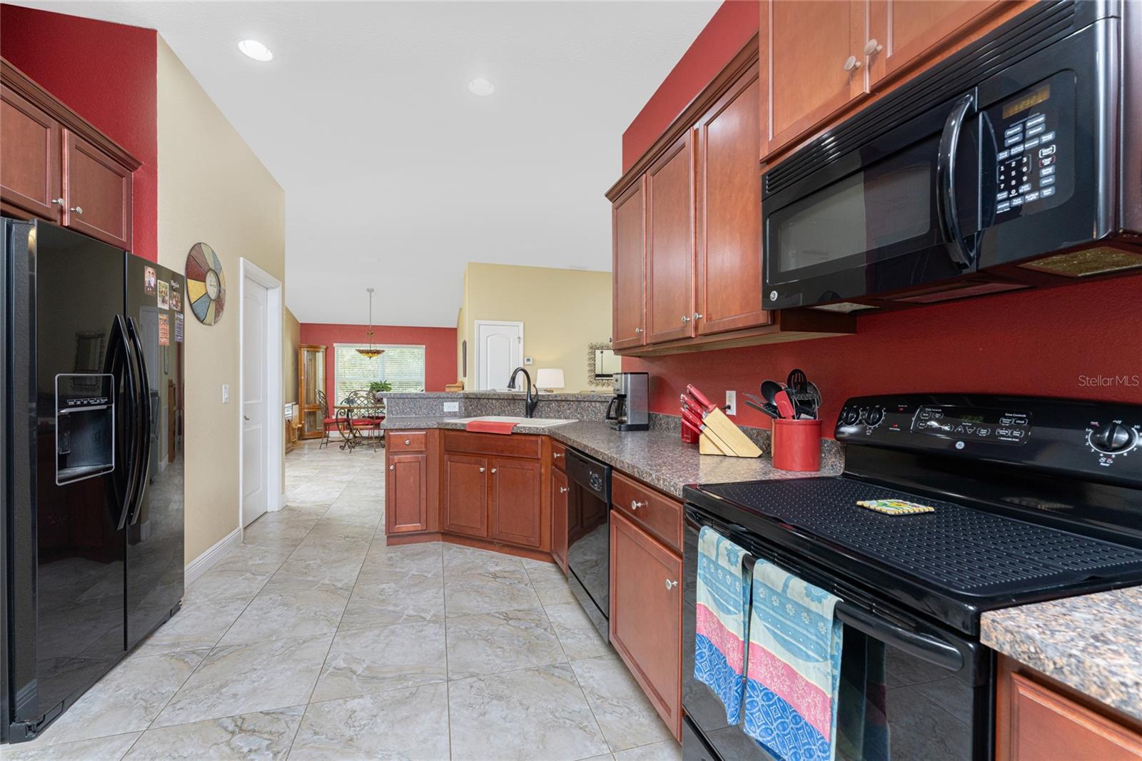 Image 17 of 64 For 27002 Clear Creek Way