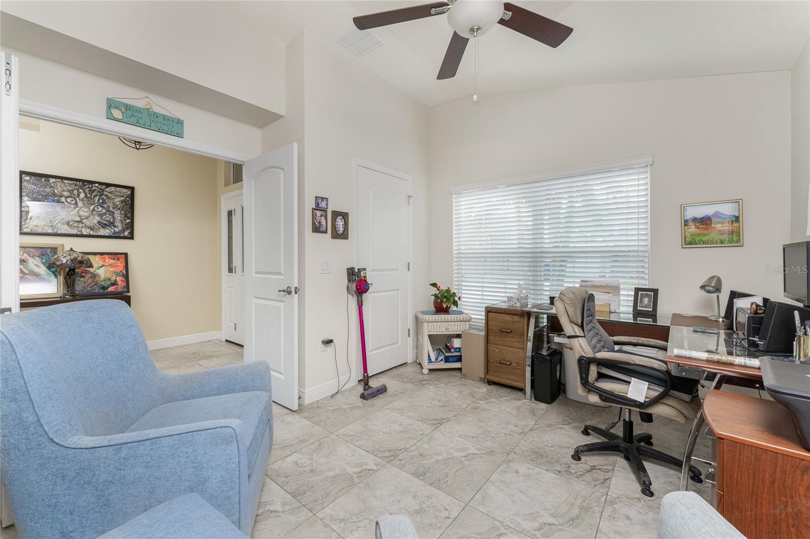 Image 22 of 64 For 27002 Clear Creek Way