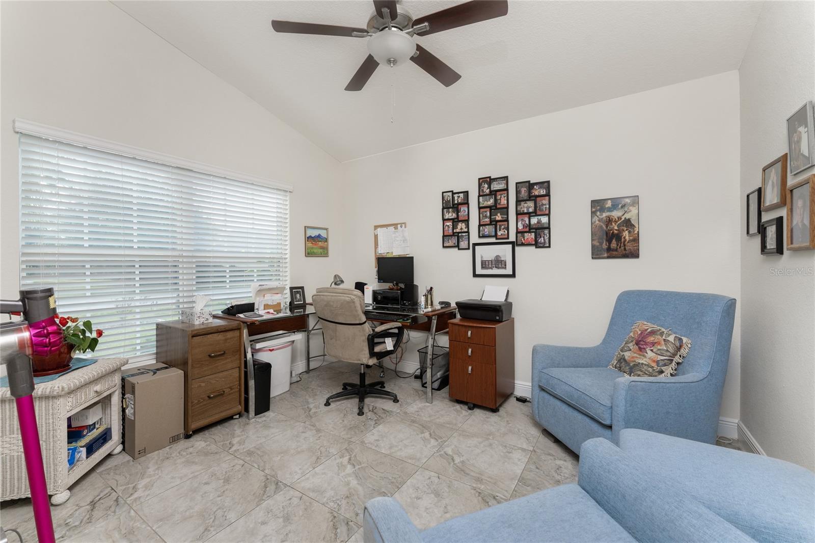 Image 23 of 64 For 27002 Clear Creek Way