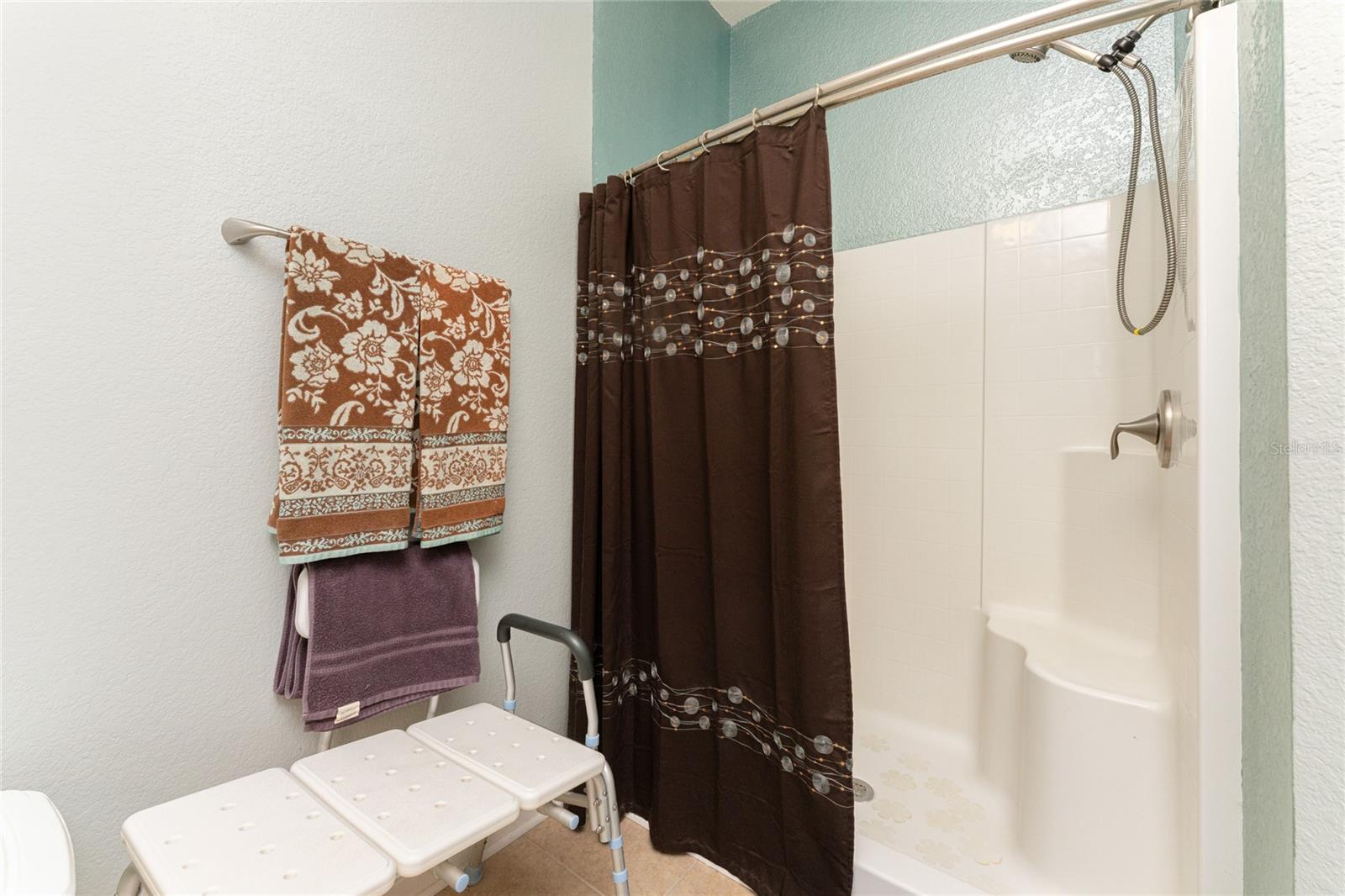 Image 34 of 64 For 27002 Clear Creek Way