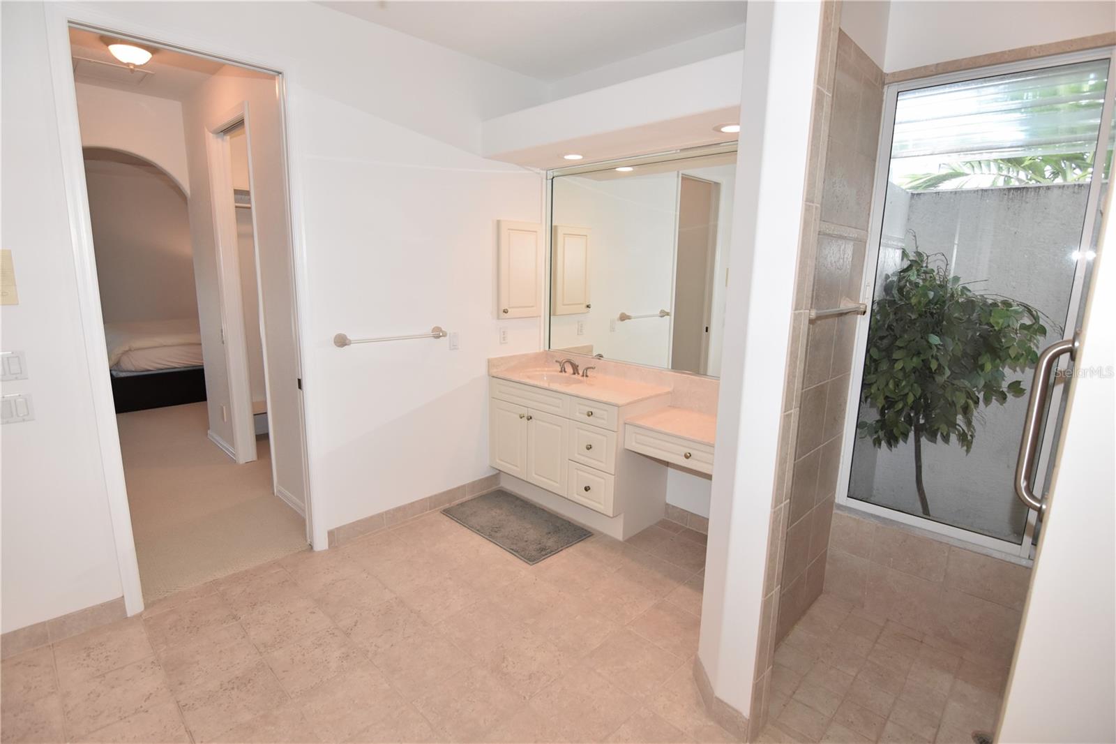 Image 28 of 57 For 3787 Whippoorwill Court