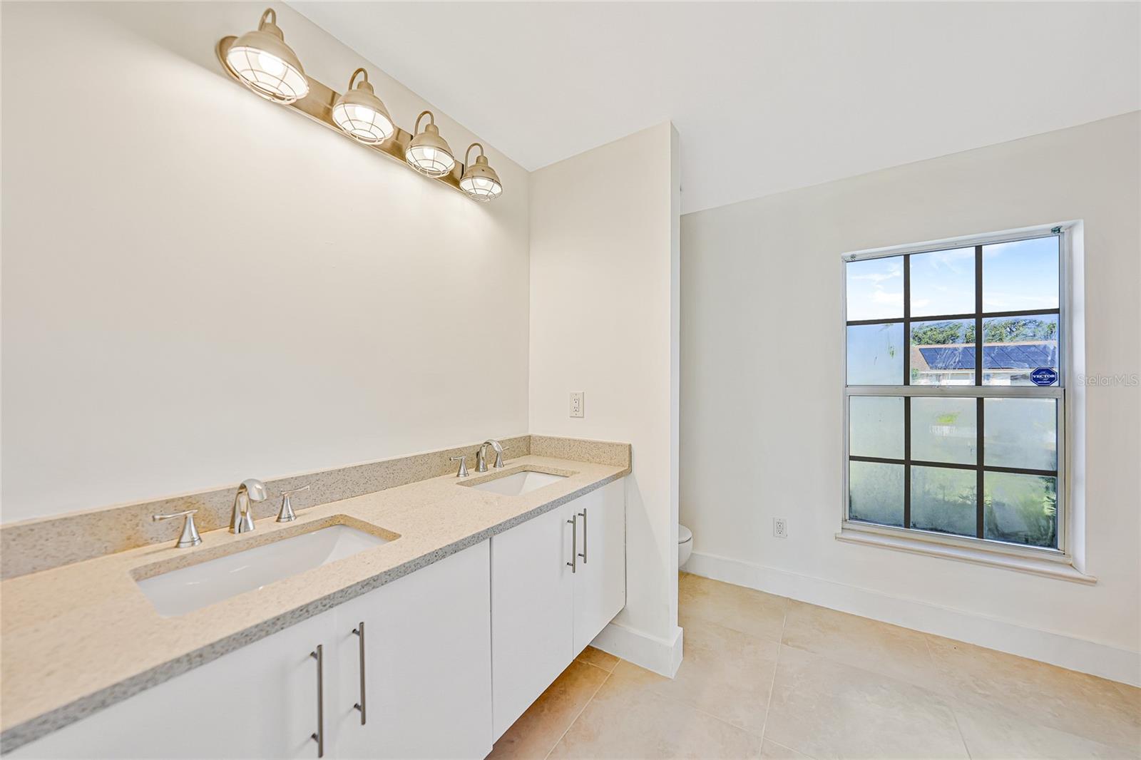 Image 16 of 41 For 1210 10th Terrace