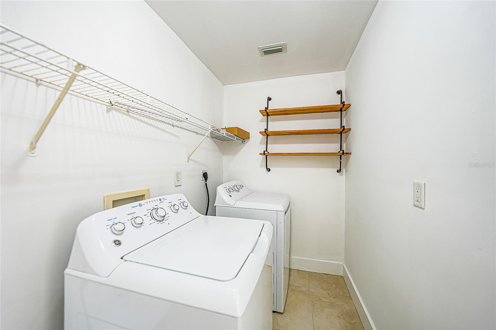 Image 25 of 41 For 1210 10th Terrace