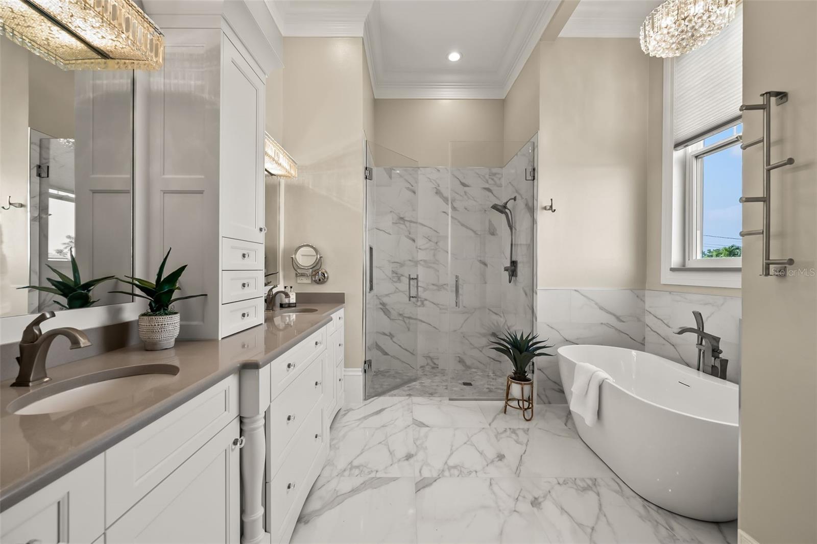 Image 19 of 49 For 123 53rd Street