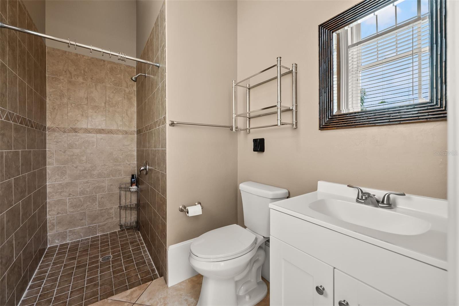 Image 39 of 49 For 123 53rd Street