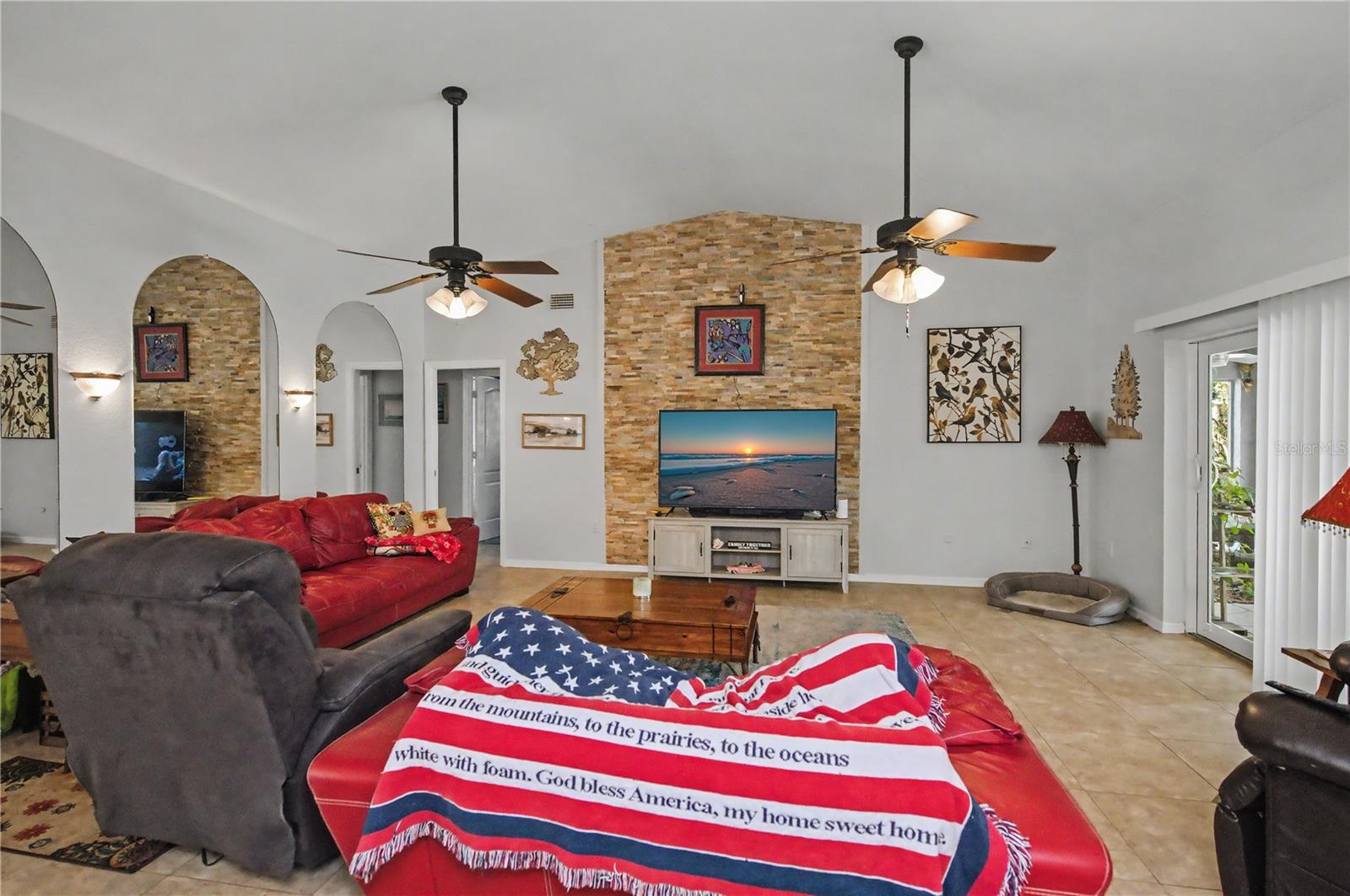 Image 10 of 62 For 192 Antofagasta Street