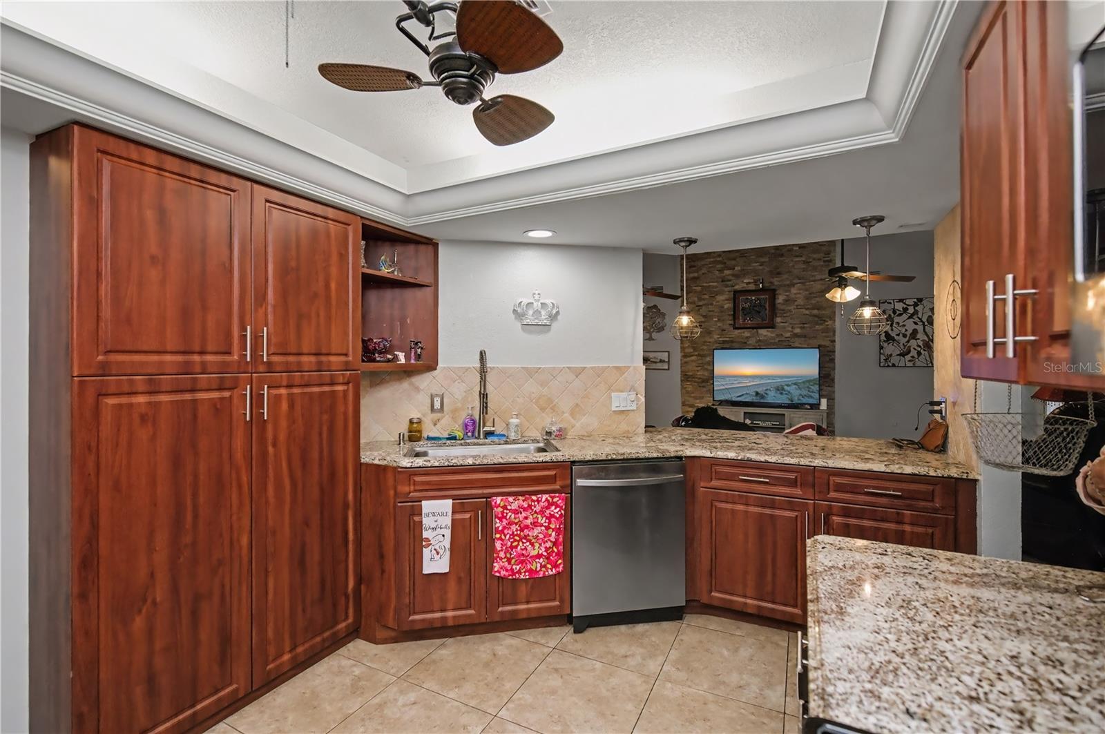 Image 11 of 62 For 192 Antofagasta Street