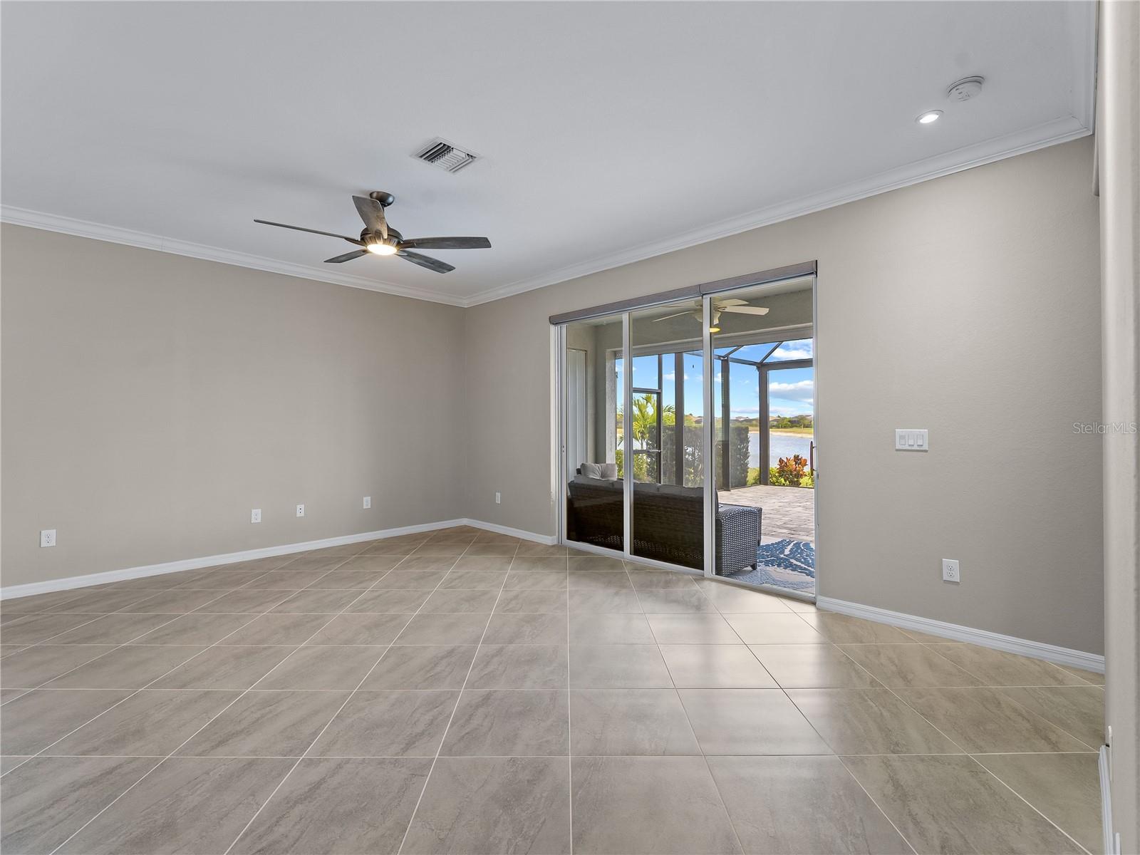 Image 15 of 71 For 15033 Spanish Point Drive