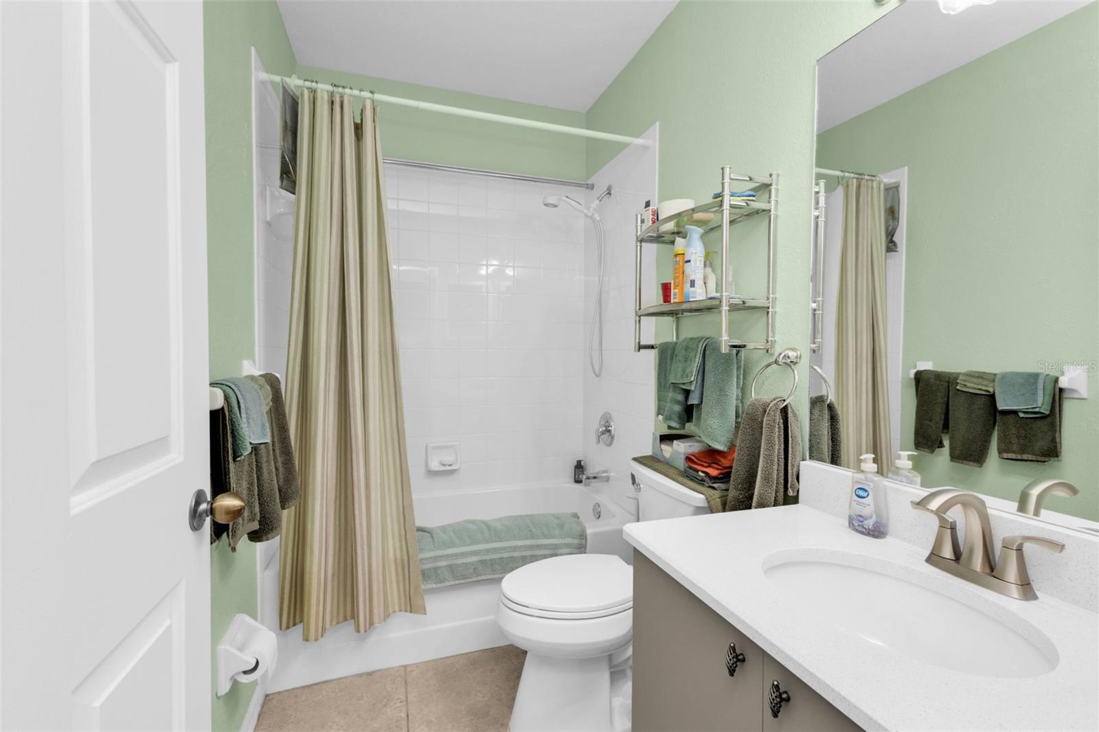 Image 21 of 30 For 19365 Water Oak Drive 108