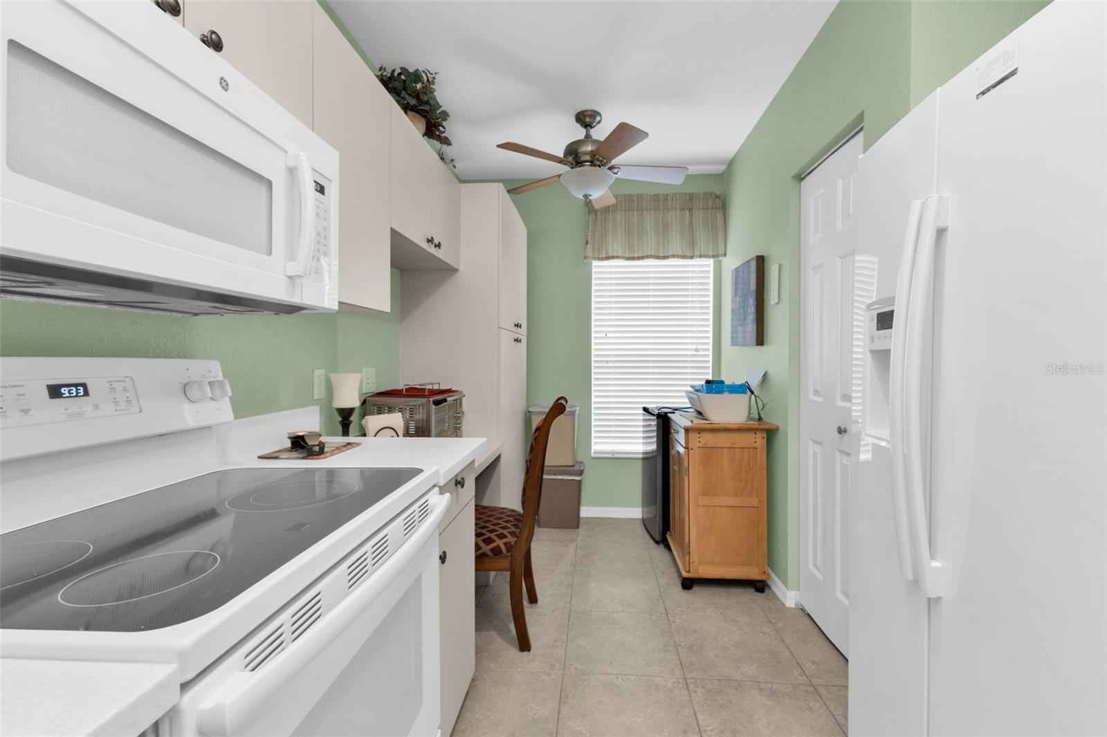 Image 6 of 30 For 19365 Water Oak Drive 108