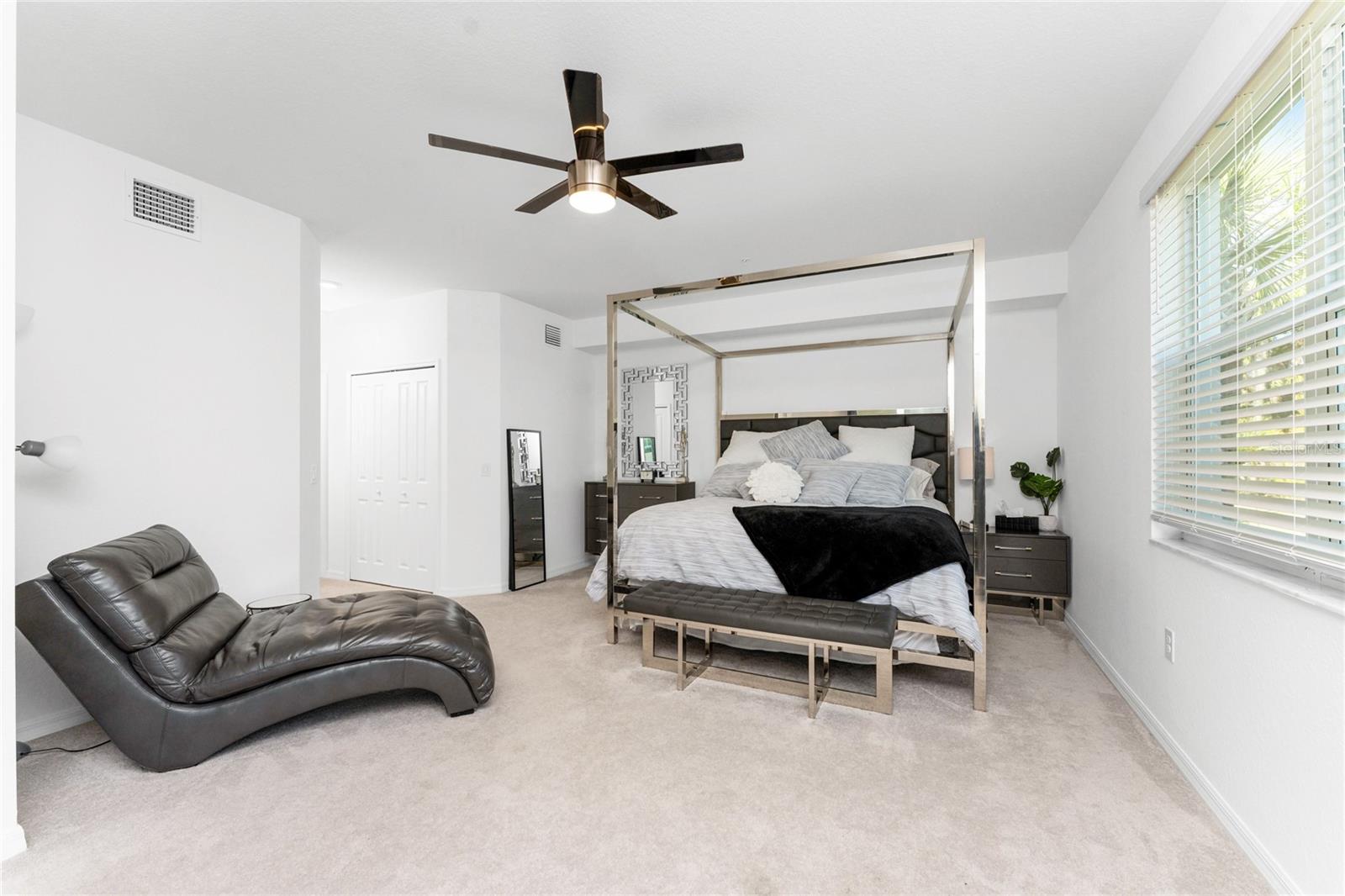 Image 12 of 41 For 14673 Sycamore Court 3512