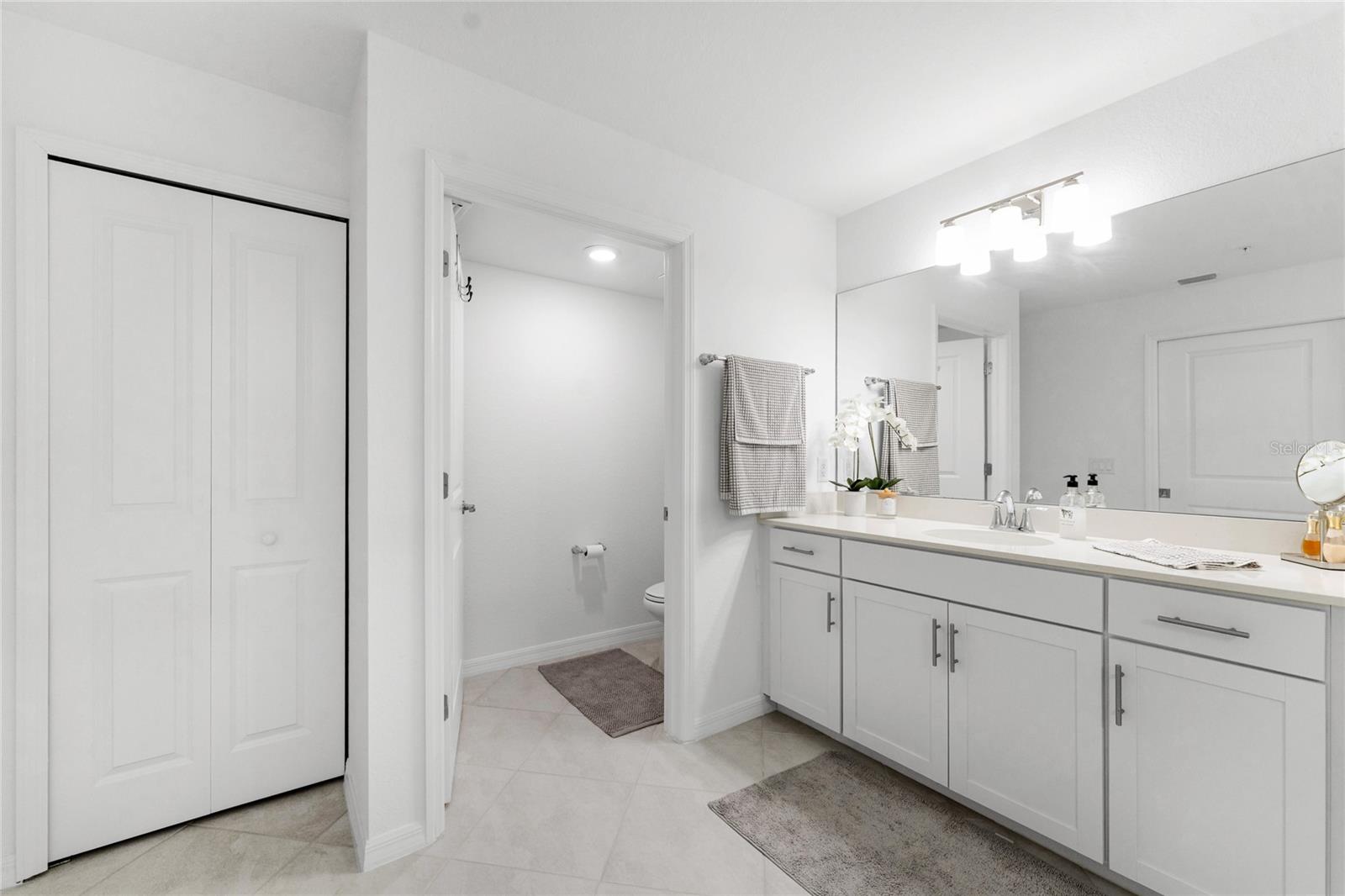 Image 17 of 41 For 14673 Sycamore Court 3512