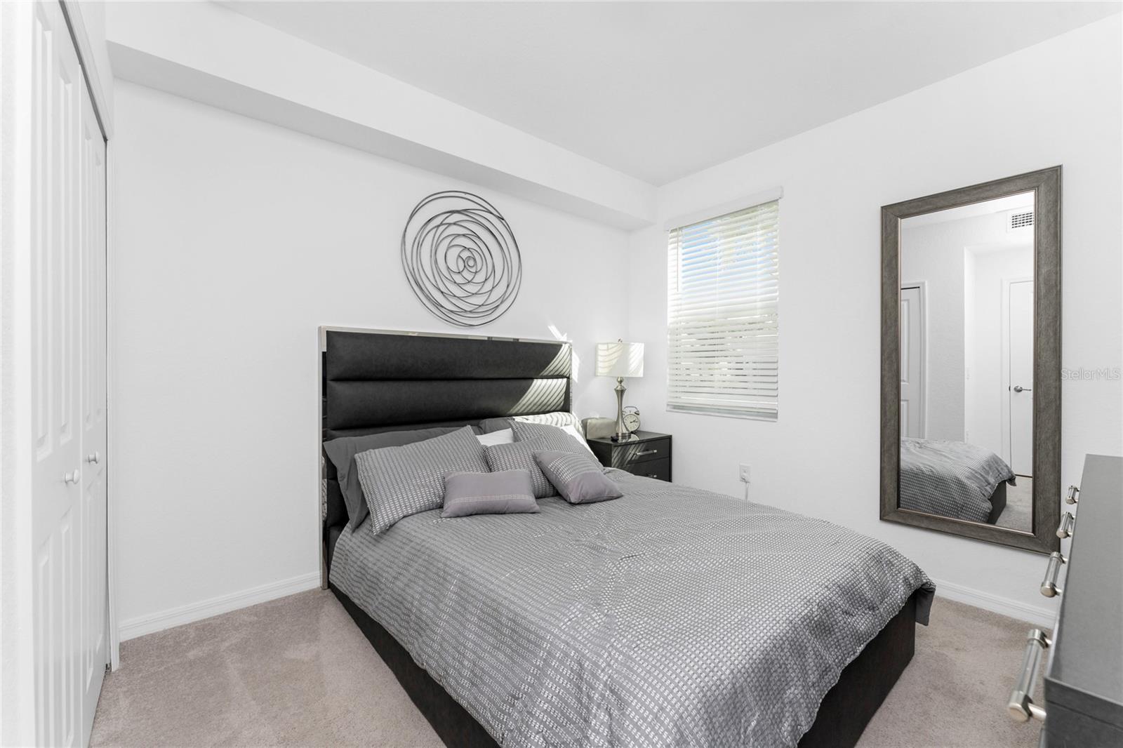 Image 19 of 41 For 14673 Sycamore Court 3512