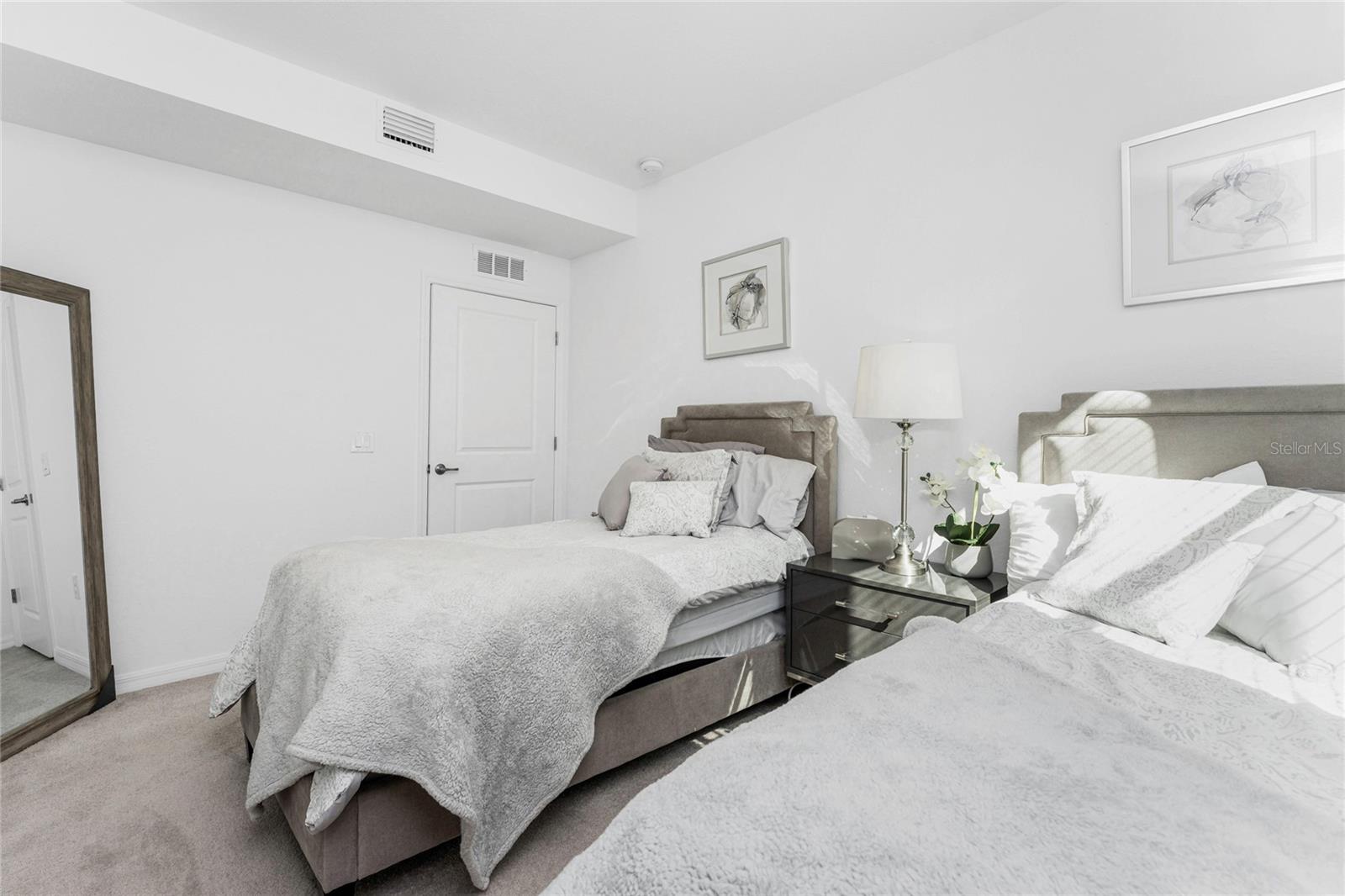 Image 23 of 41 For 14673 Sycamore Court 3512