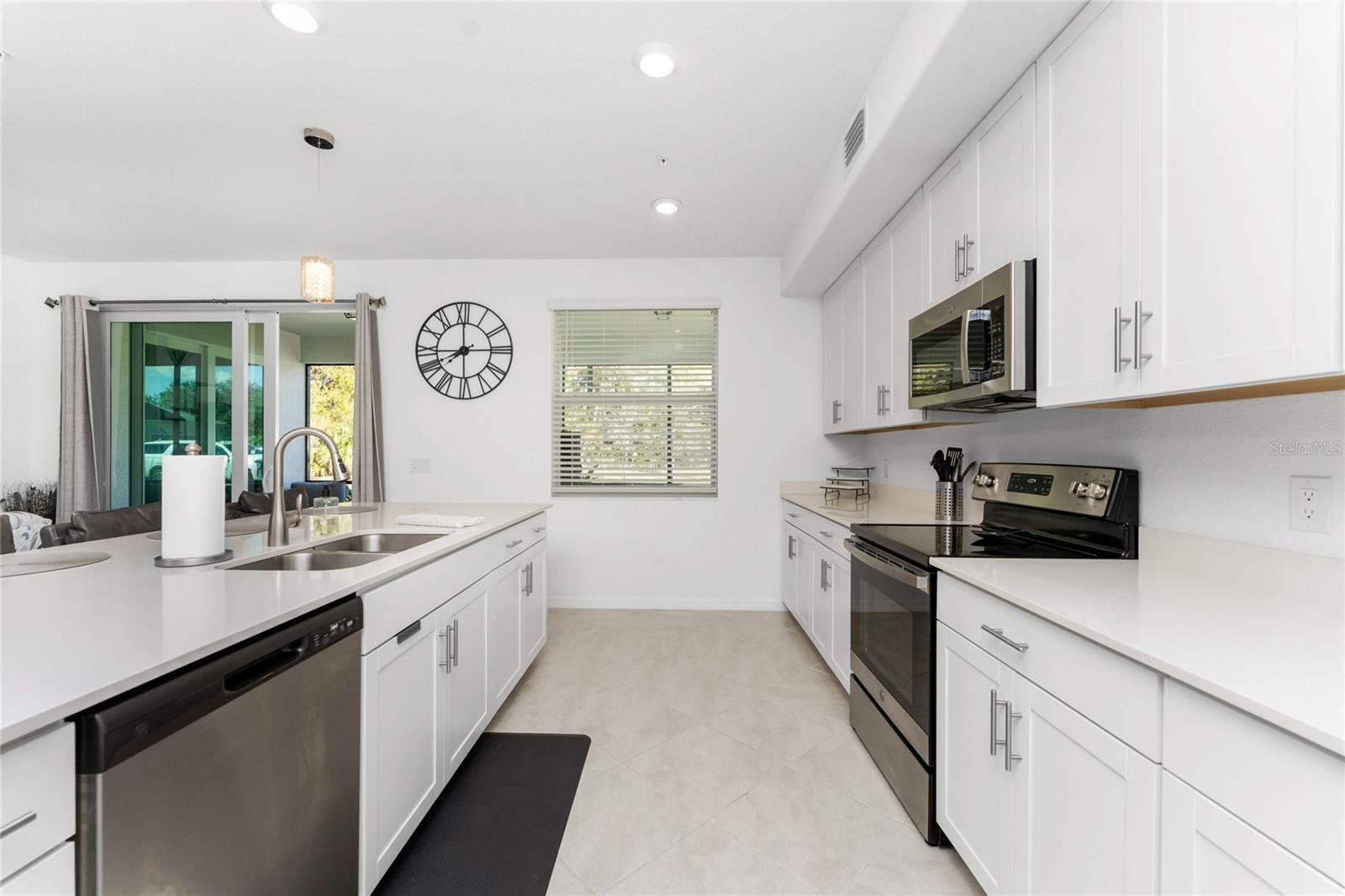 Image 9 of 41 For 14673 Sycamore Court 3512