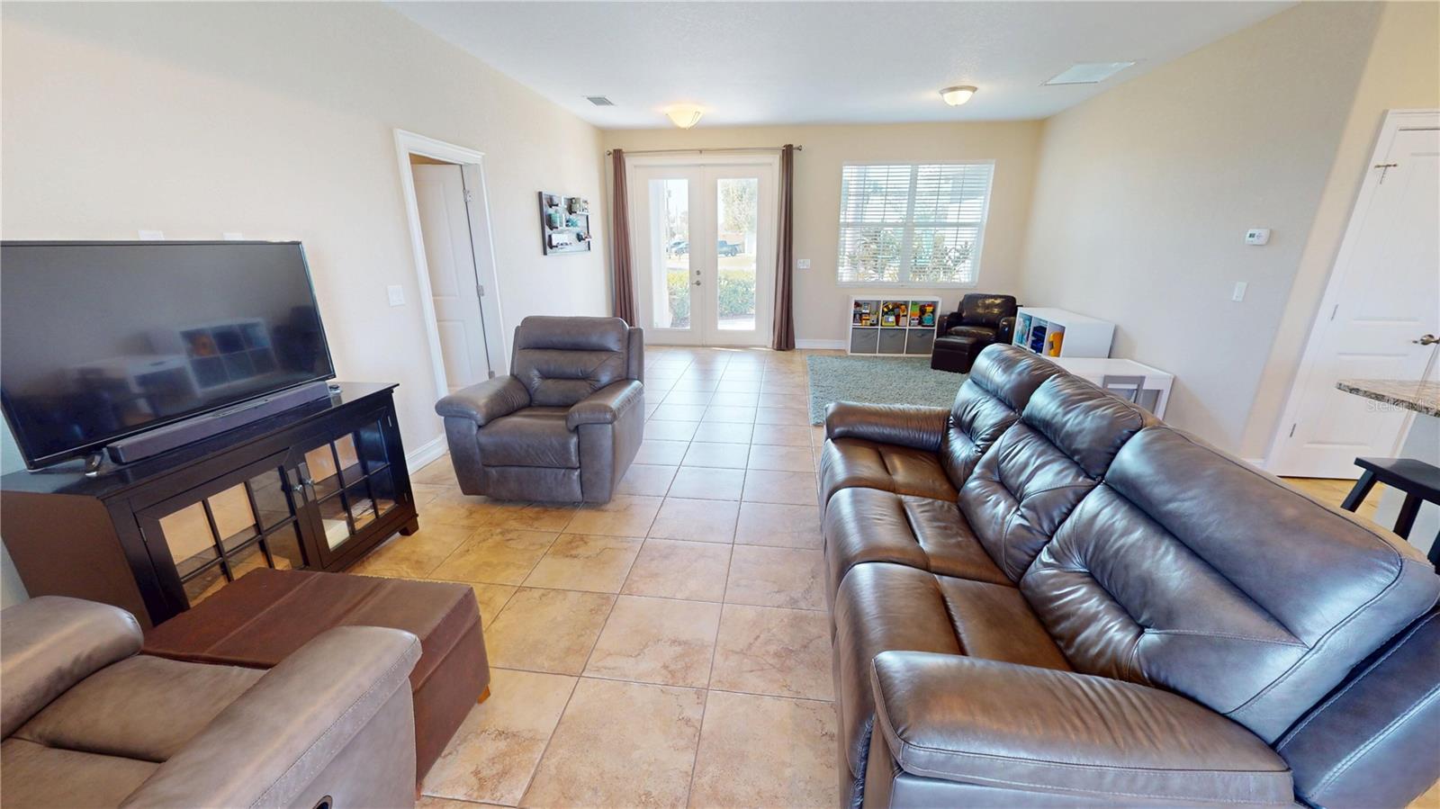 Image 8 of 34 For 7342 Ficus Tree