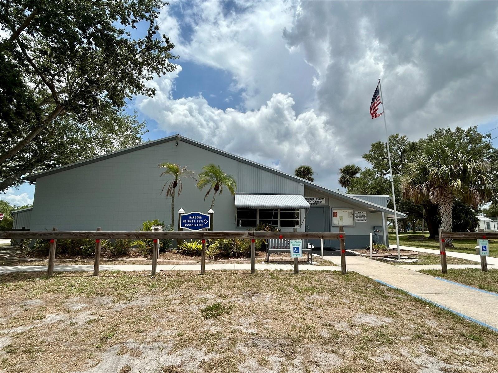 Image 13 of 28 For 3285 Santa Barbara Dr