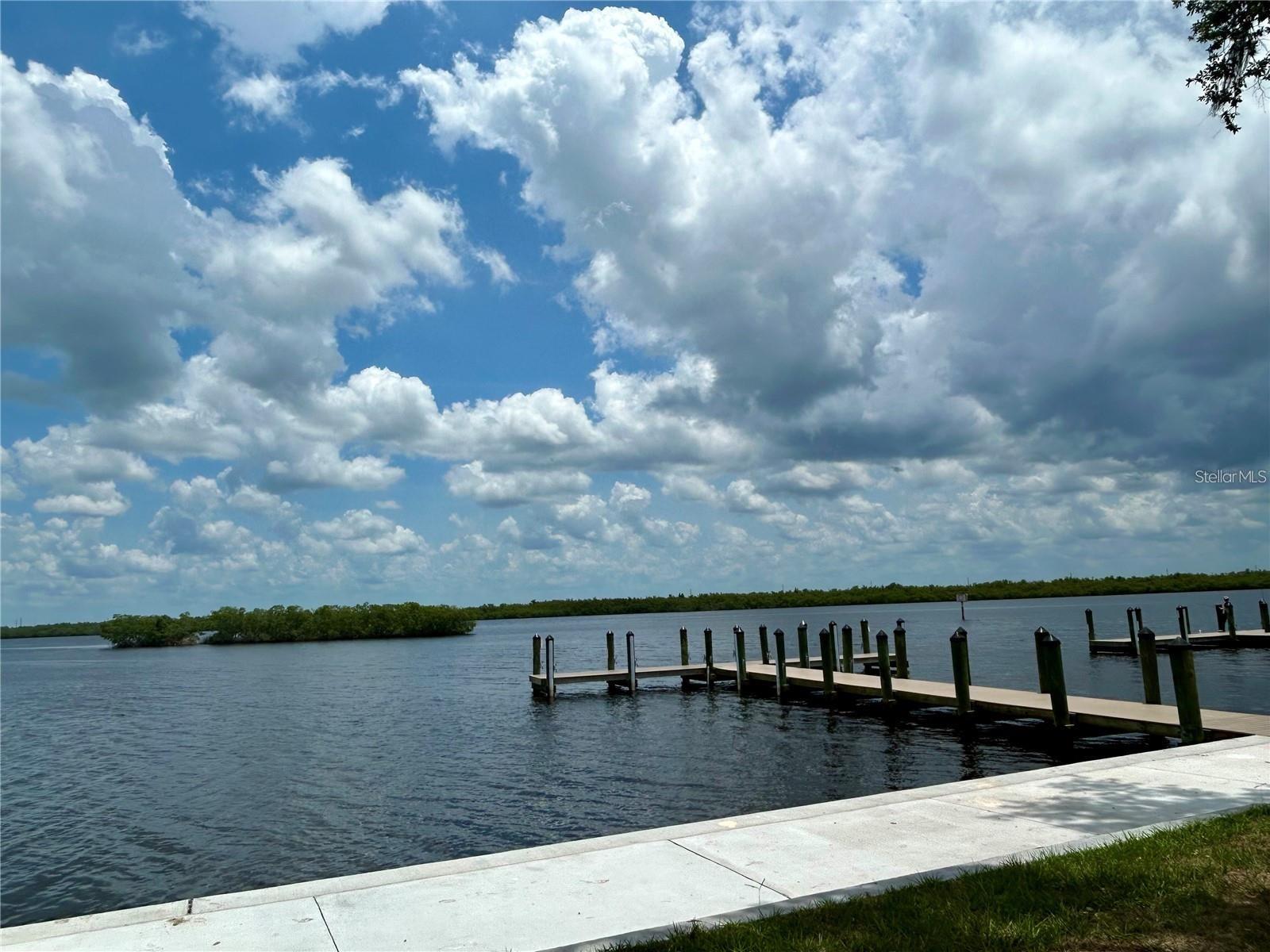 Image 16 of 28 For 3285 Santa Barbara Dr