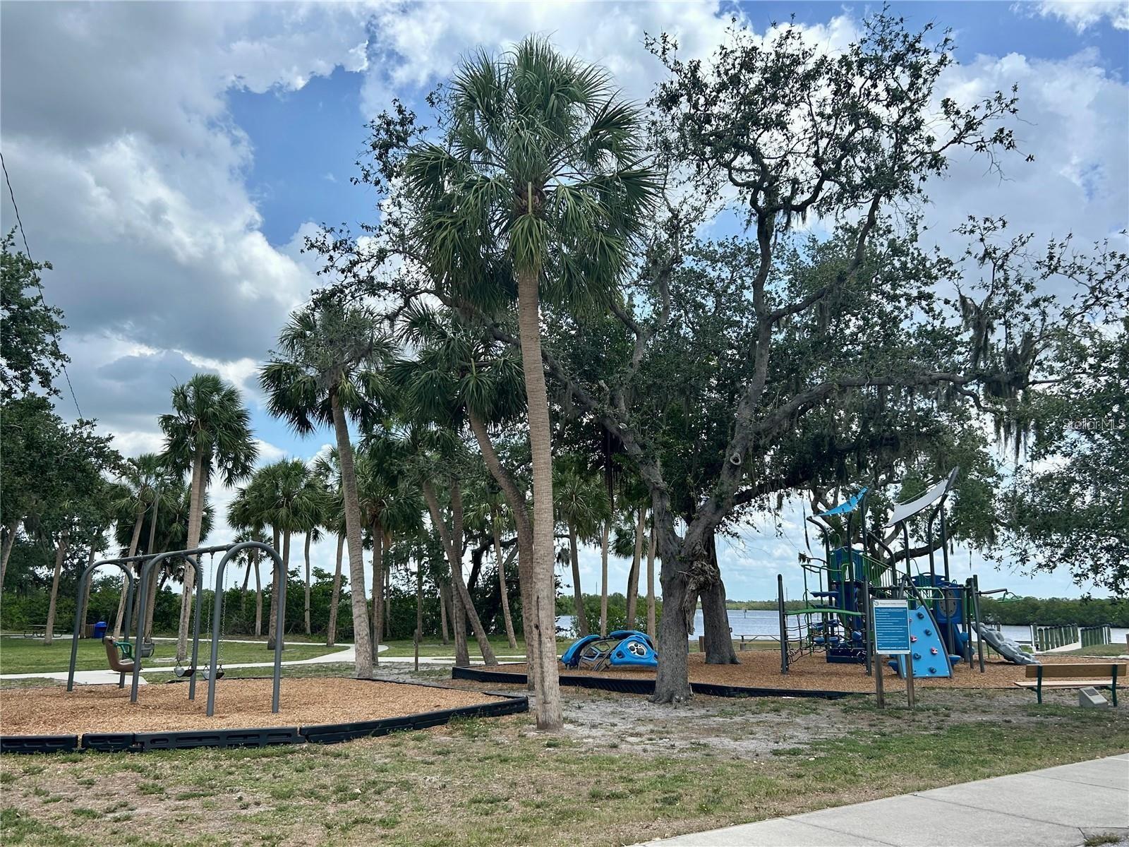 Image 22 of 28 For 3285 Santa Barbara Dr