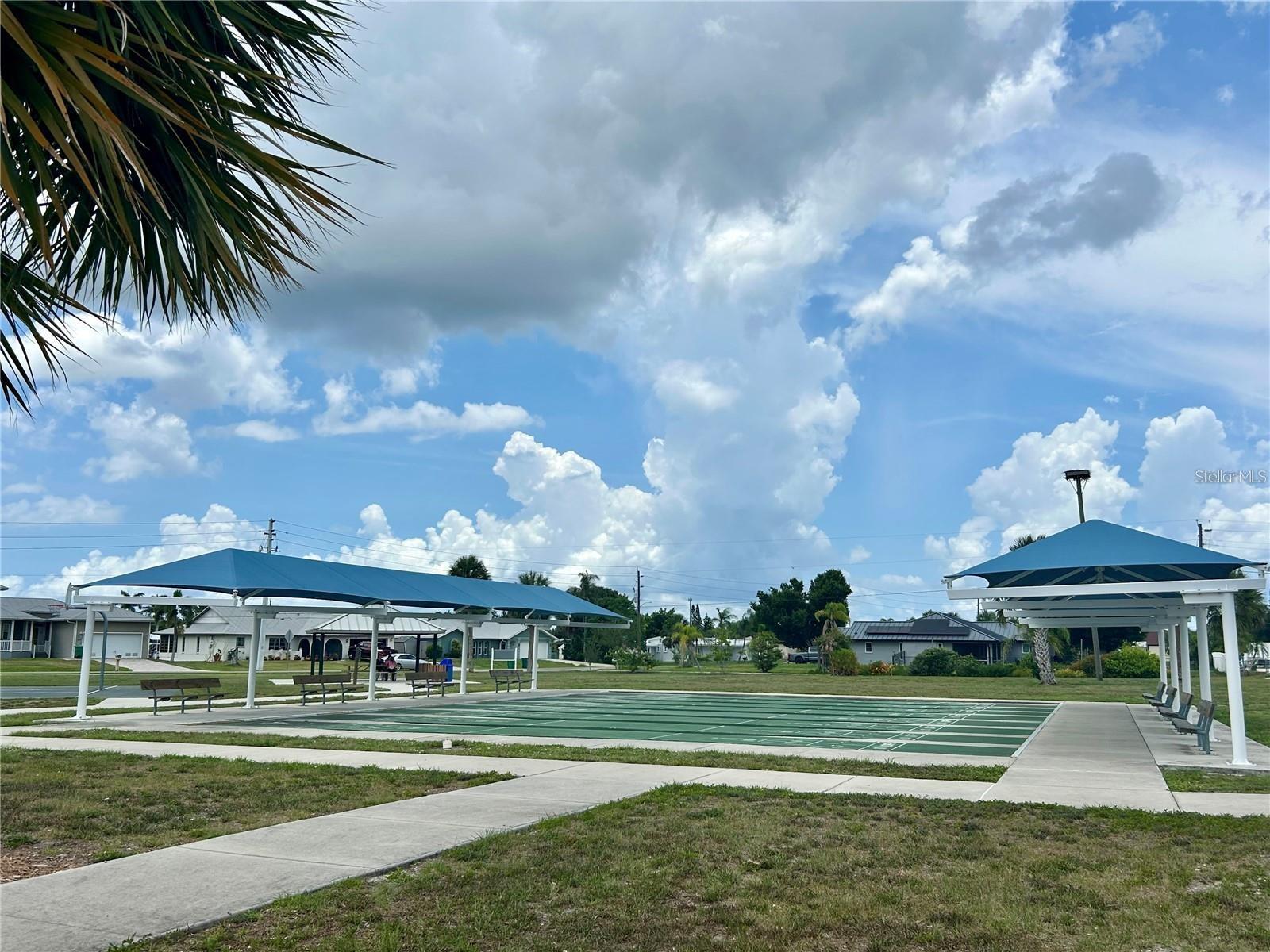 Image 23 of 28 For 3285 Santa Barbara Dr